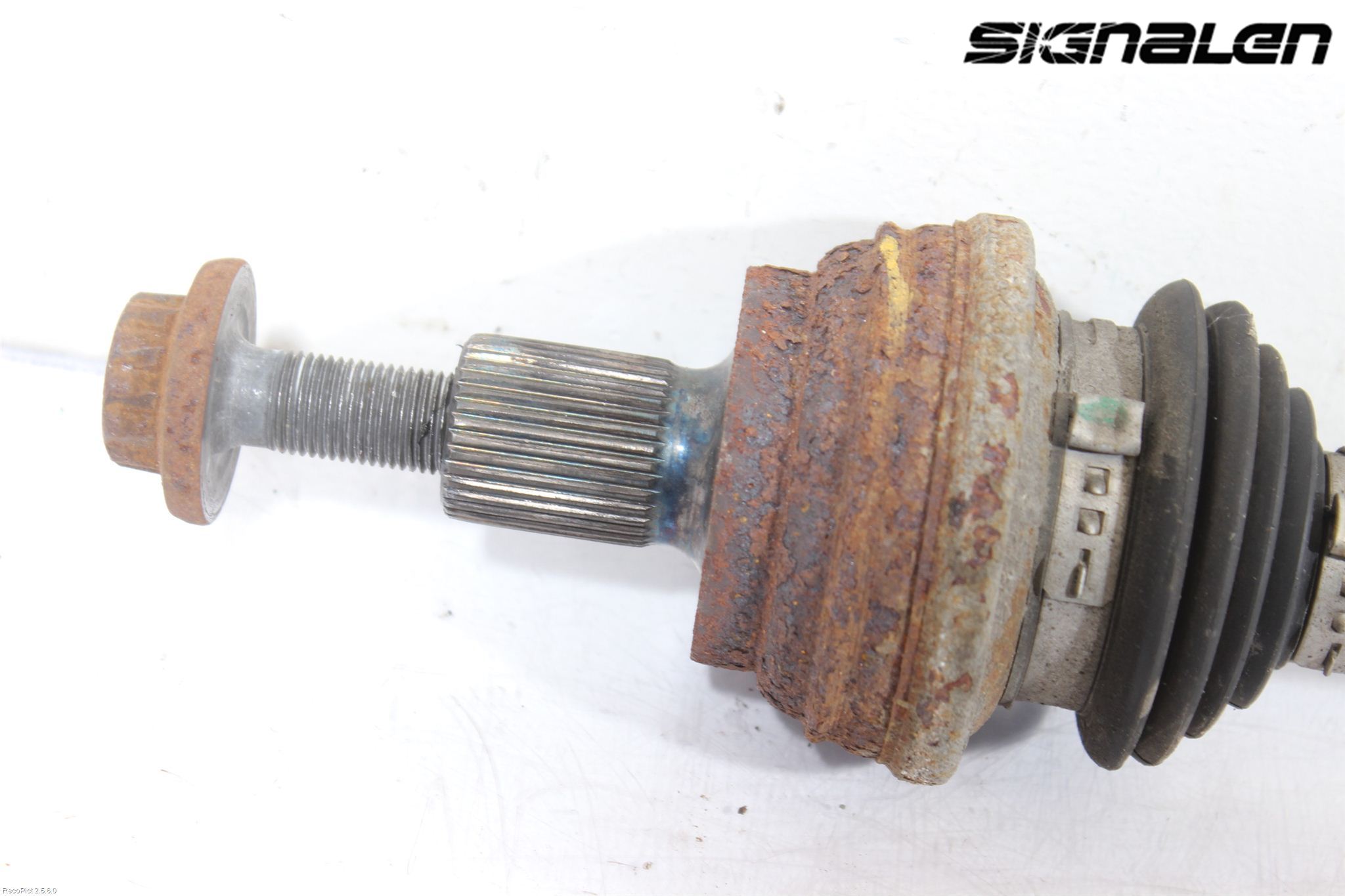 Volkswagen VW GOLF VI 09-13 Drivaxel Bak Vänster