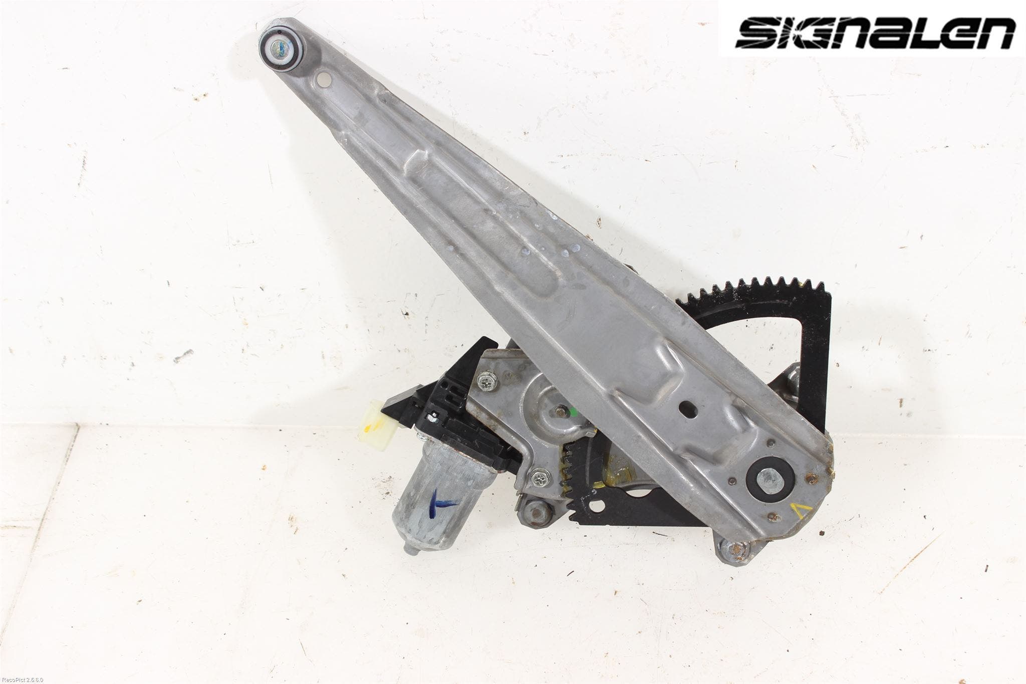 Hyundai ix20 Fönsterhissmotor