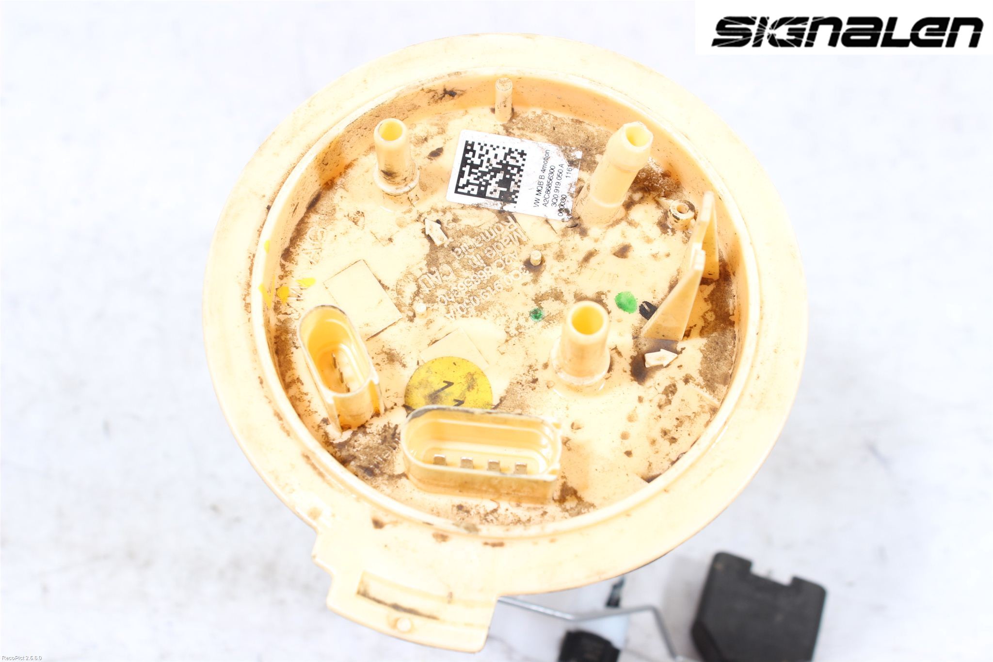 Volkswagen VW PASSAT 15-19 Bränslepump El