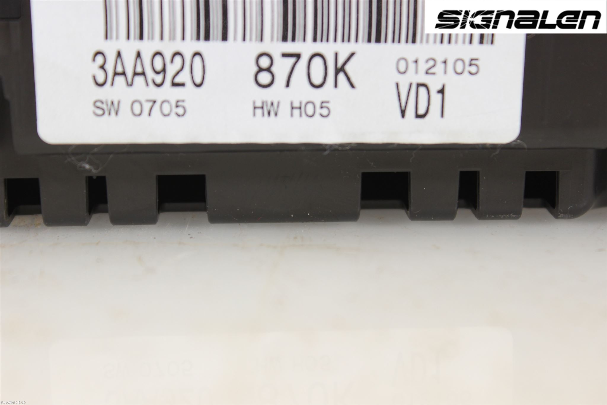 Volkswagen VW PASSAT 11-14 Instrument Komb