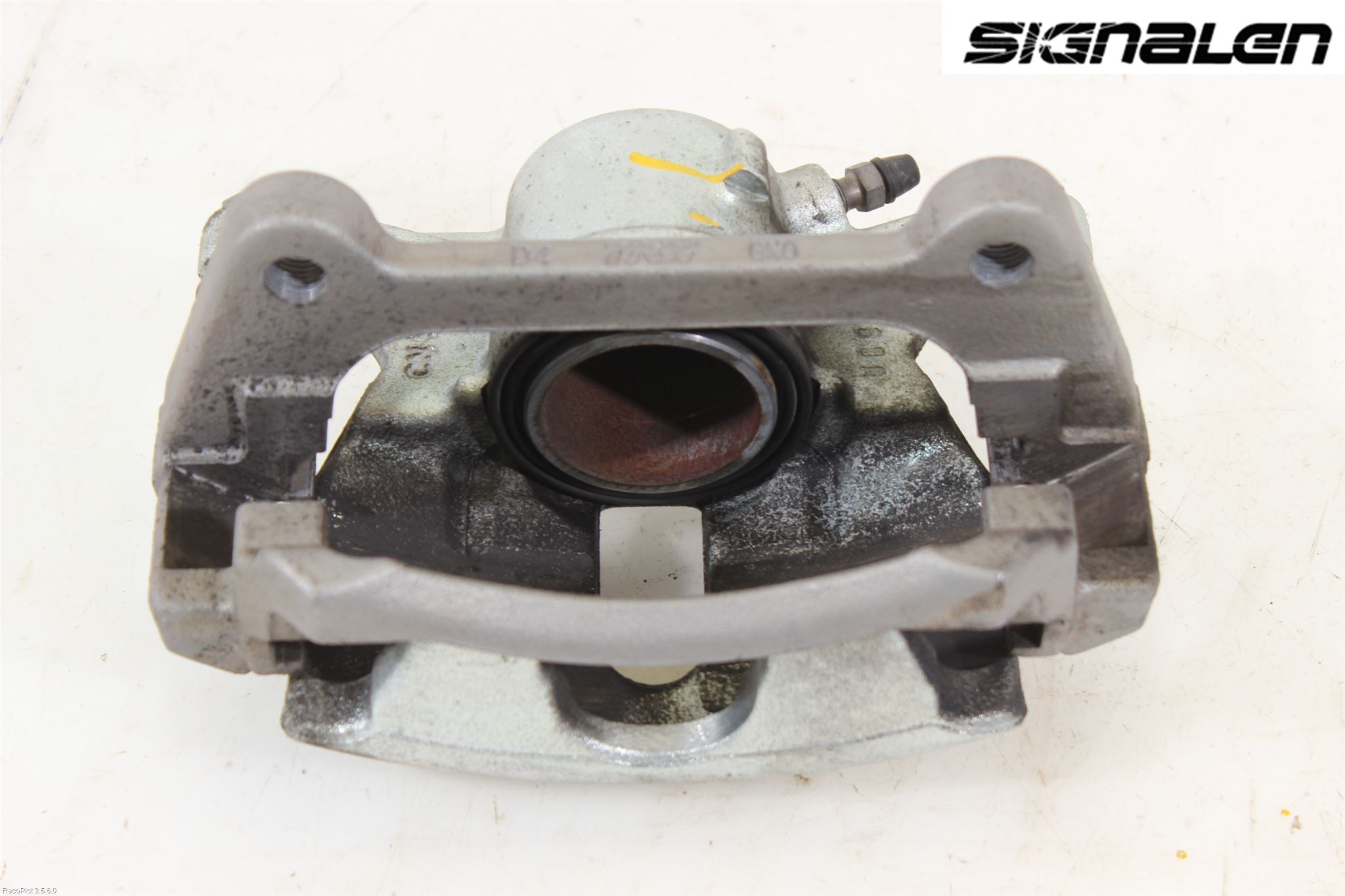 Volkswagen VW PASSAT 15-19 Bromsok Fram Höger