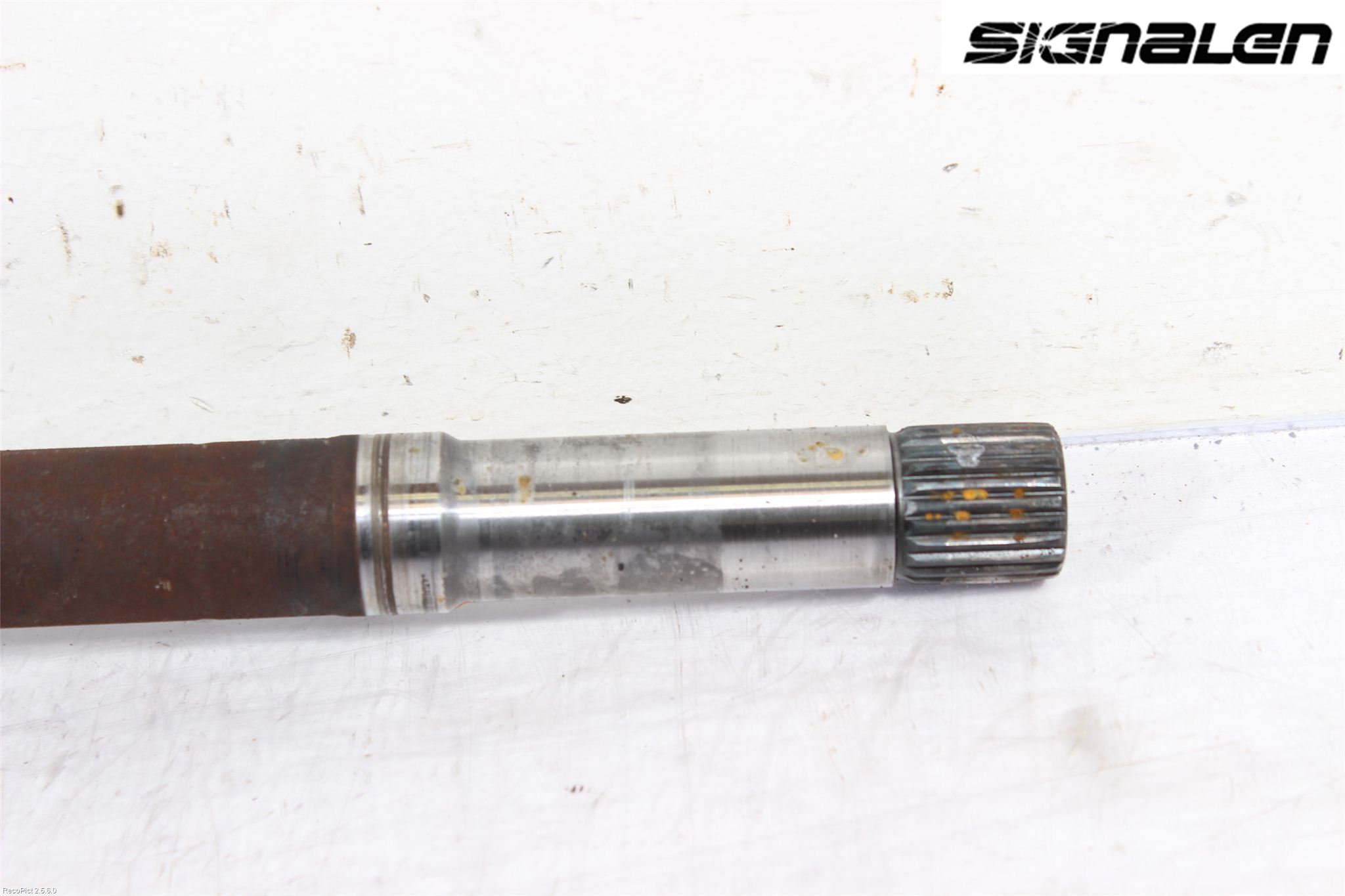 Peugeot 307     05-08 Drivaxel Fram Höger