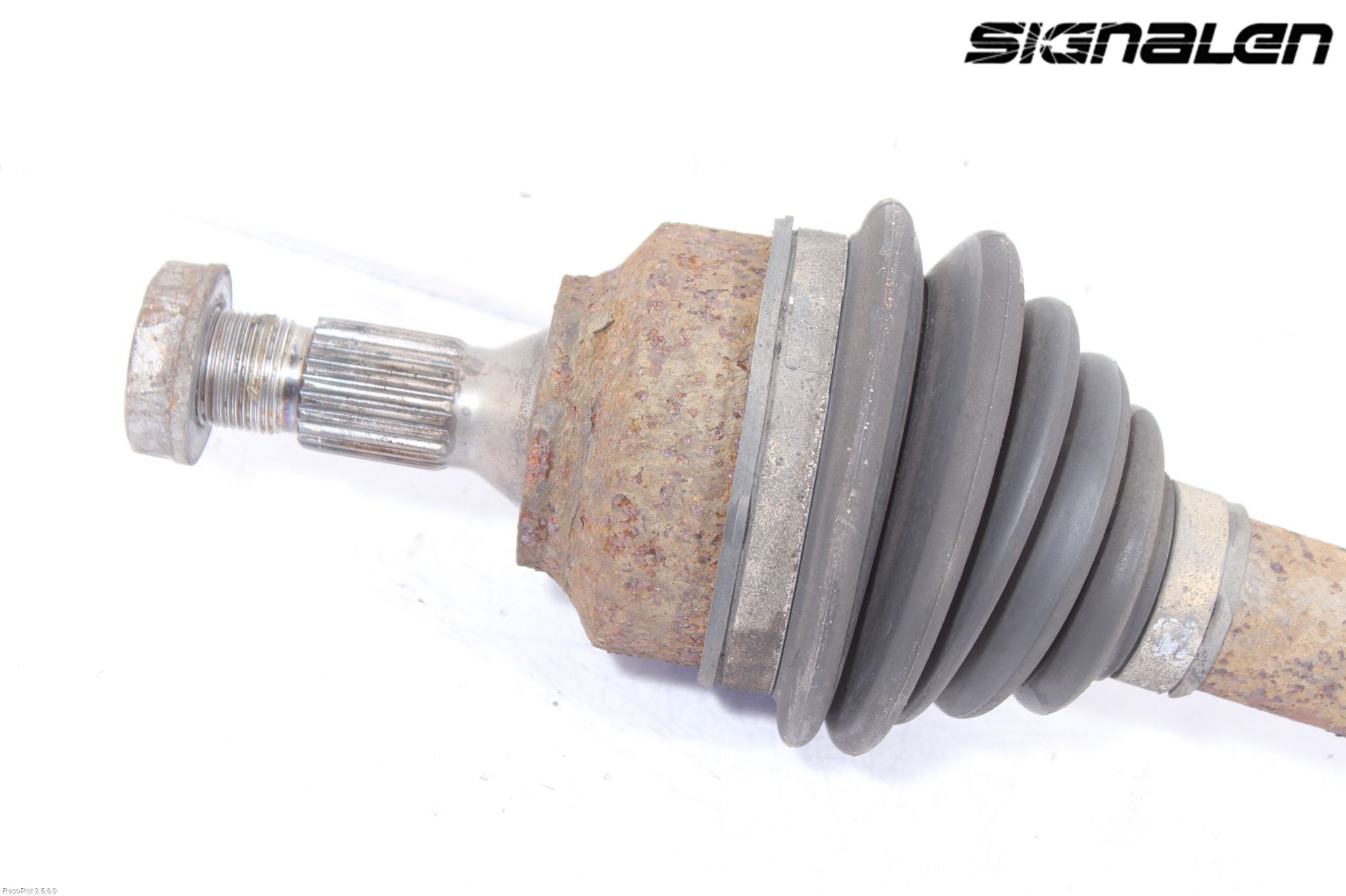 Peugeot 307     05-08 Drivaxel Fram Vänster