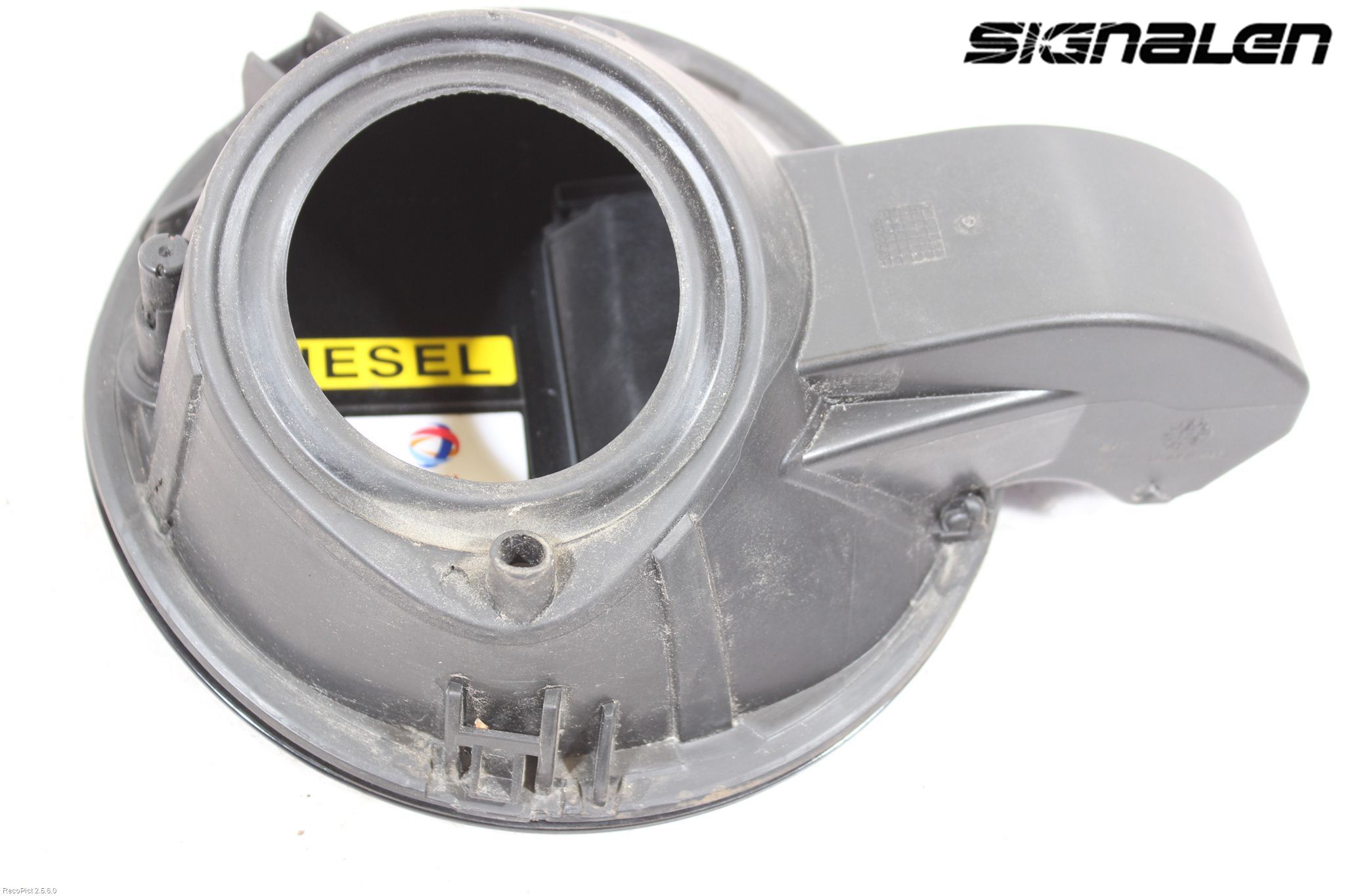 Peugeot 2008 13-20 Tanklucka