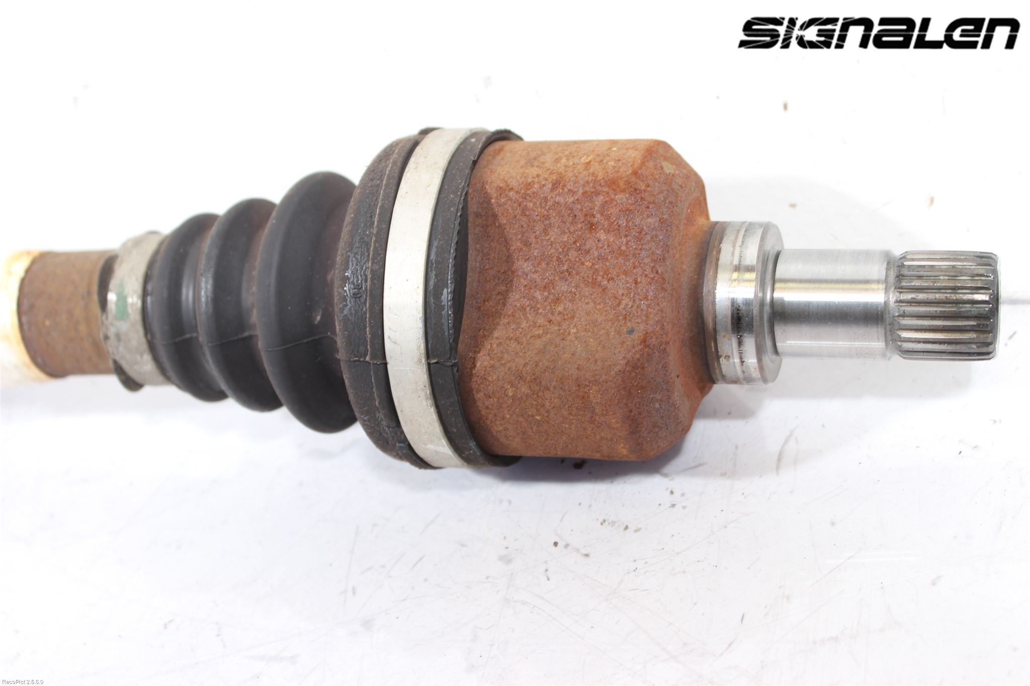 Peugeot 308 08-13 Drivaxel Fram Vänster