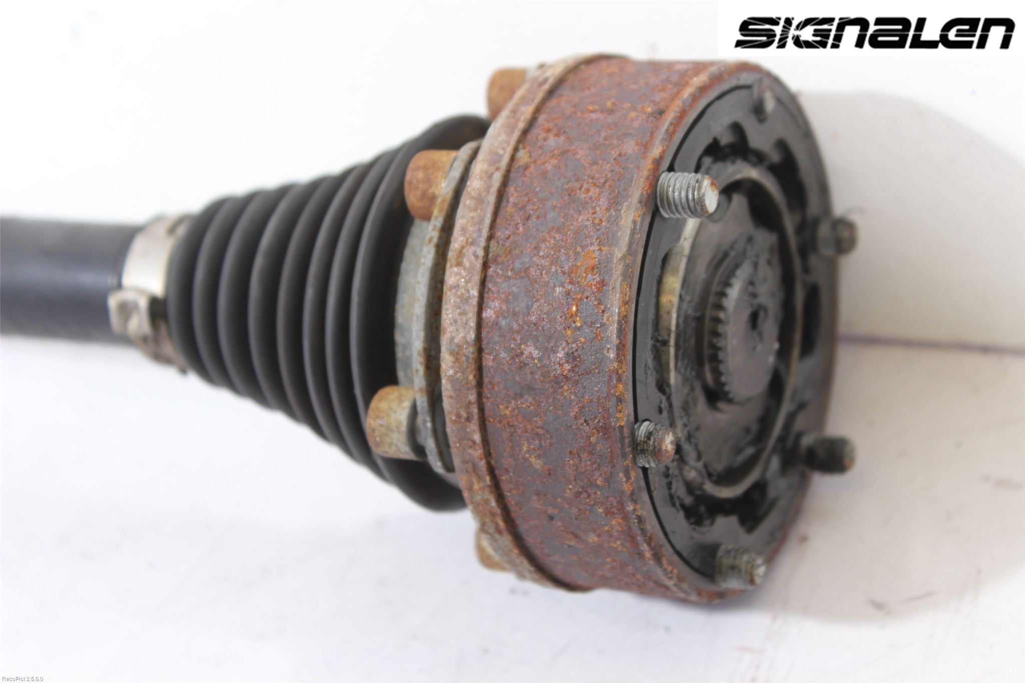 Skoda SUPERB 09-15 Drivaxel Bak Vänster