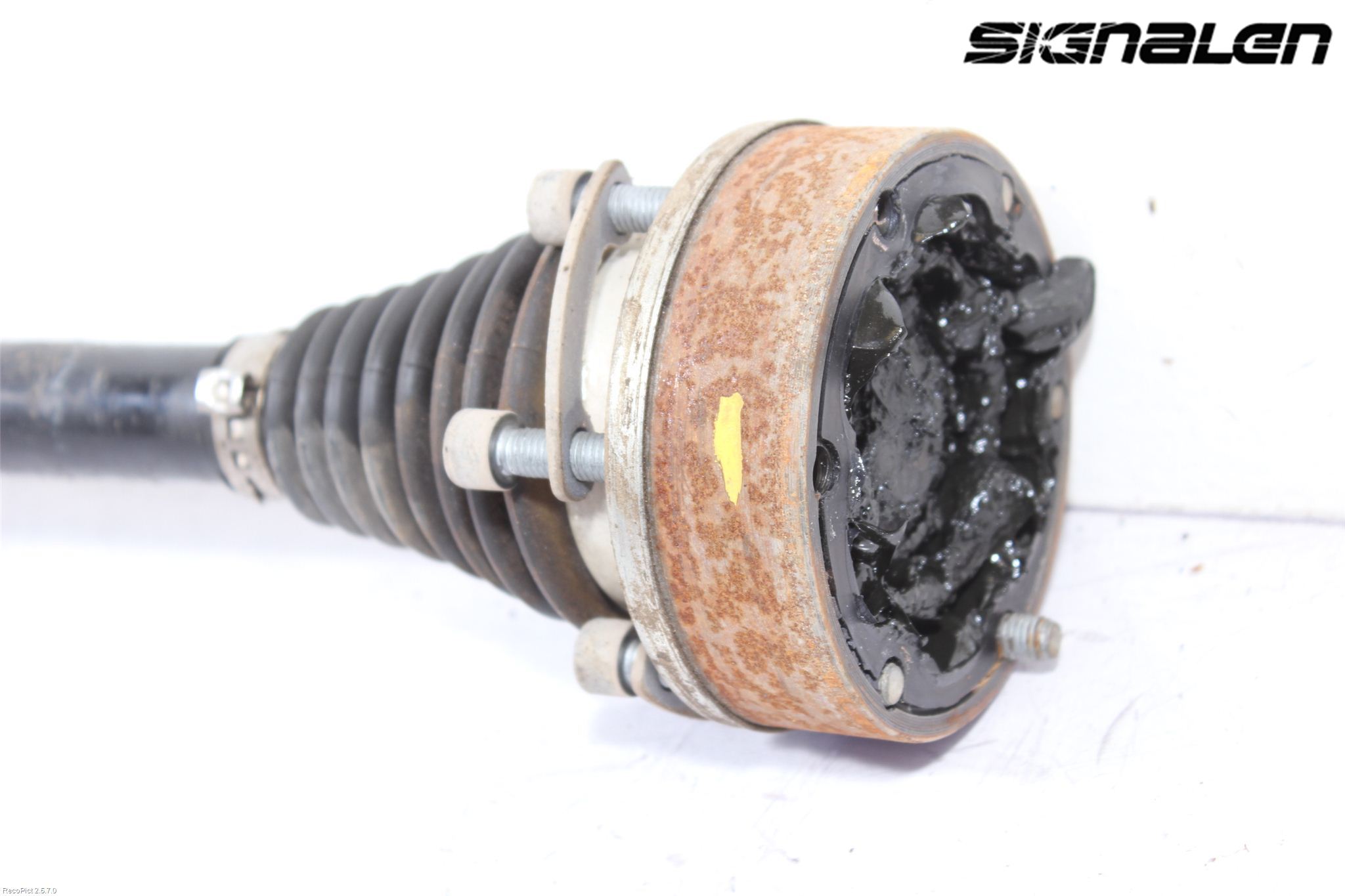 Volkswagen VW POLO 10-17 Drivaxel Fram Vänster