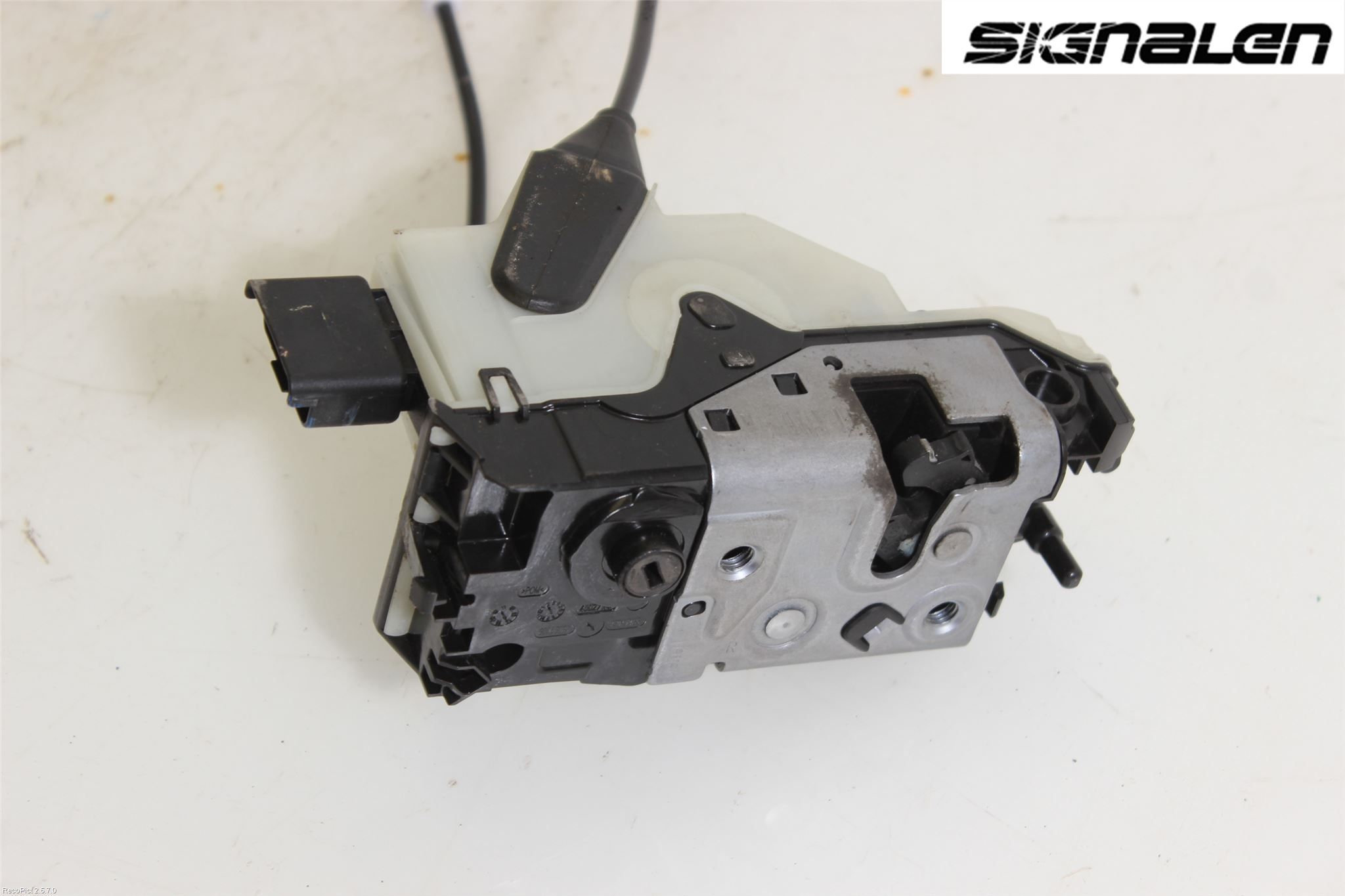 Peugeot 208 12-15 Låskista-Dörrlås