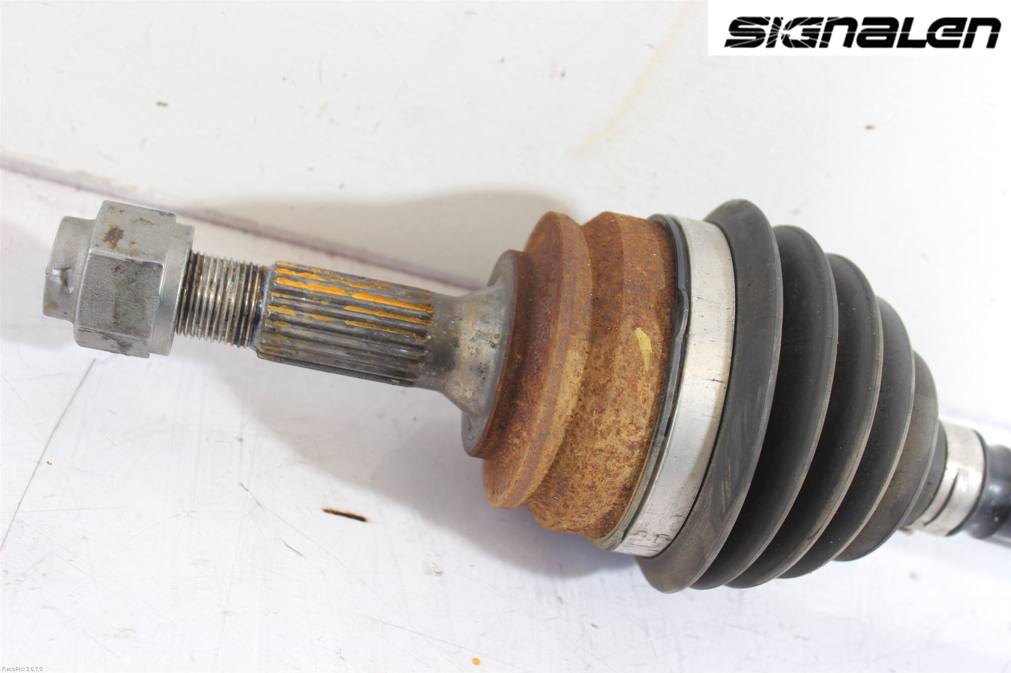 Peugeot 208 12-15 Drivaxel Fram Vänster