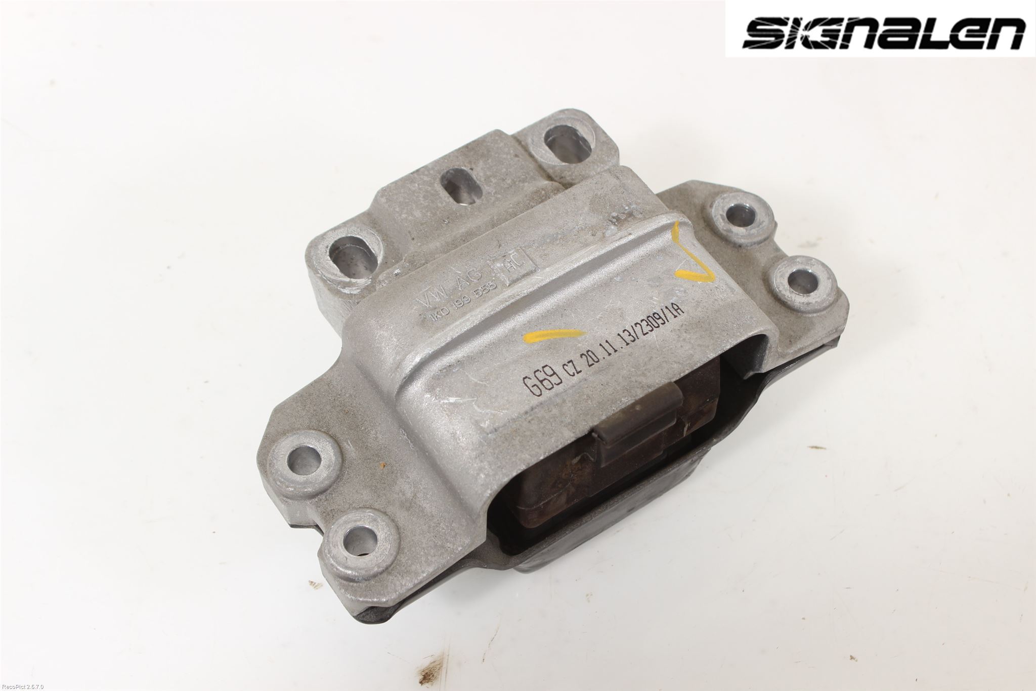 Volkswagen VW TOURAN 10-15 Motorfäste