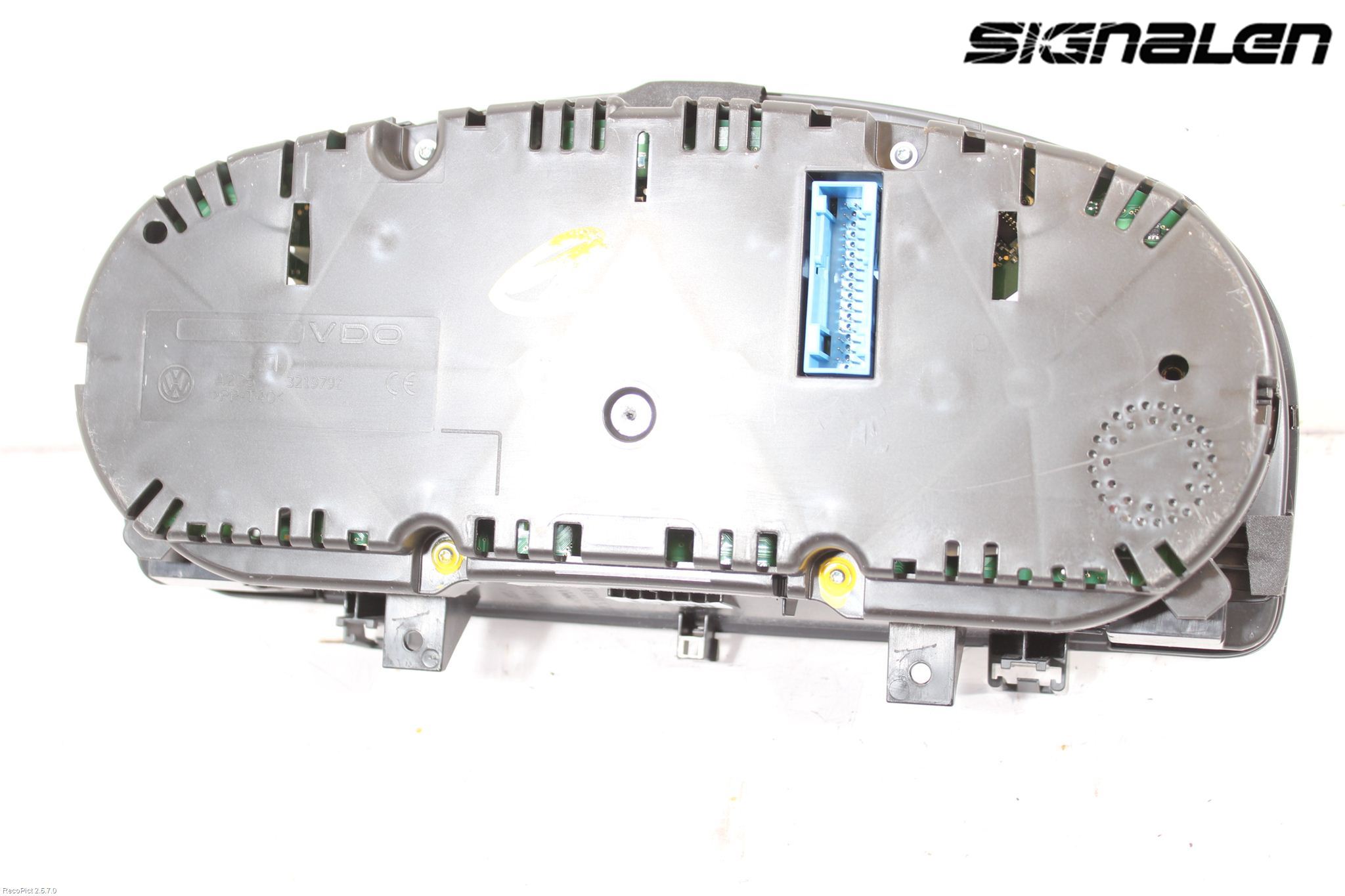Volkswagen VW TOURAN 10-15 Instrument Komb