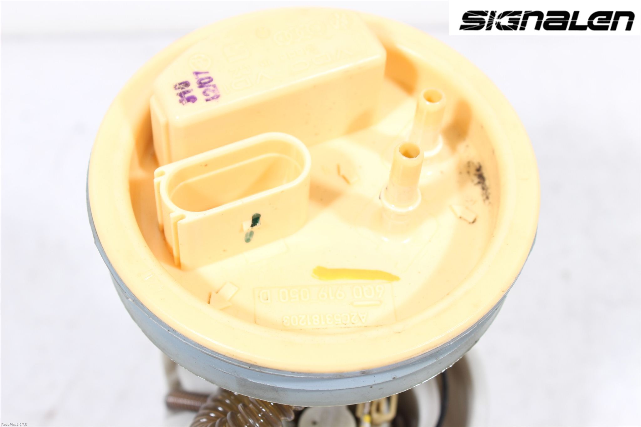 Volkswagen VW POLO 05-09 Bränslepump El