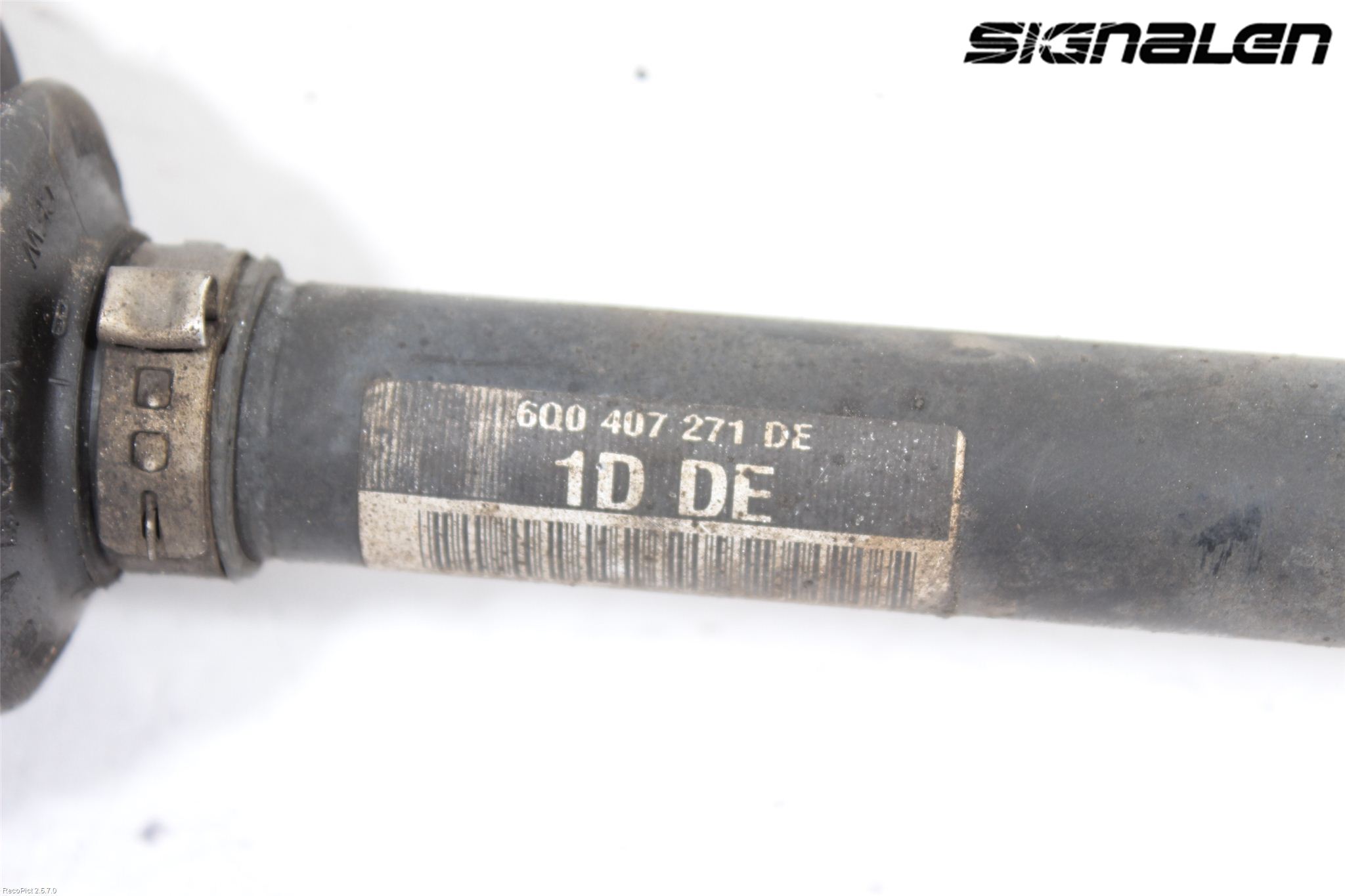 Volkswagen VW POLO 05-09 Drivaxel Fram Vänster
