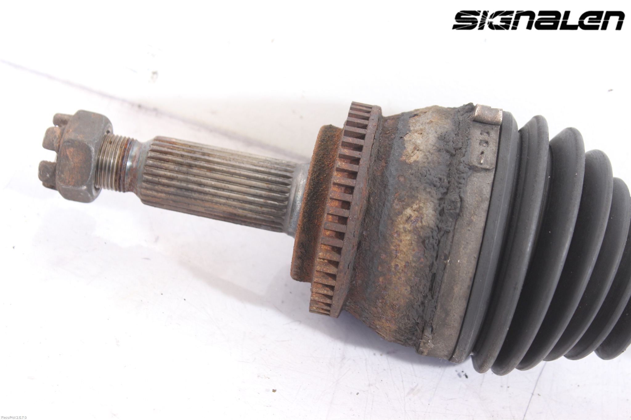 Kia CEED 06-12 Drivaxel Fram Höger