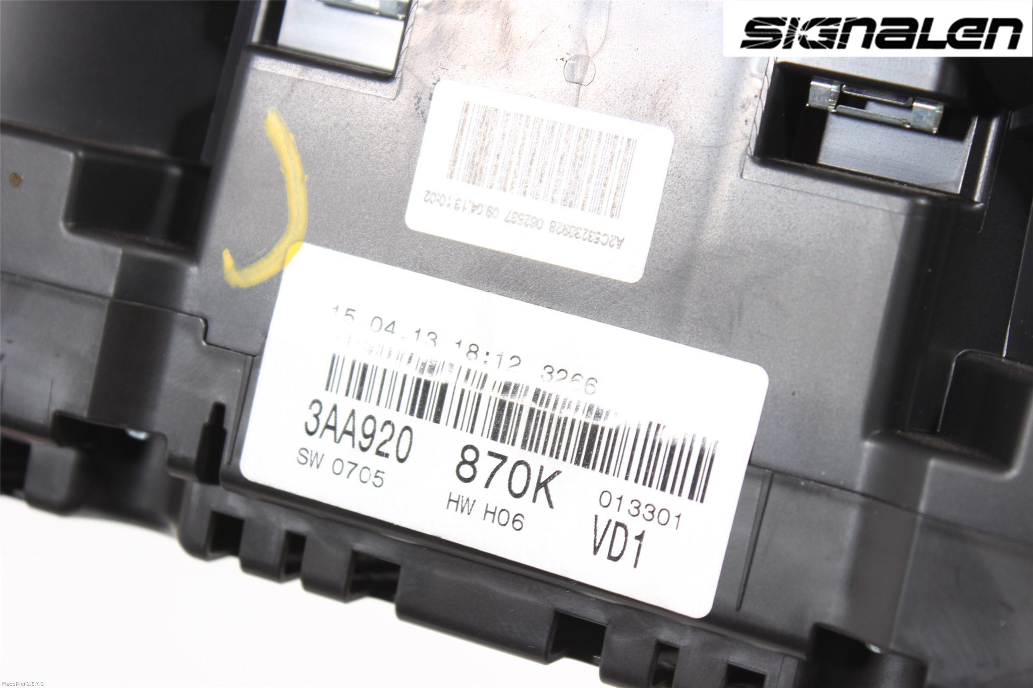 Volkswagen VW PASSAT 11-14 Instrument Komb