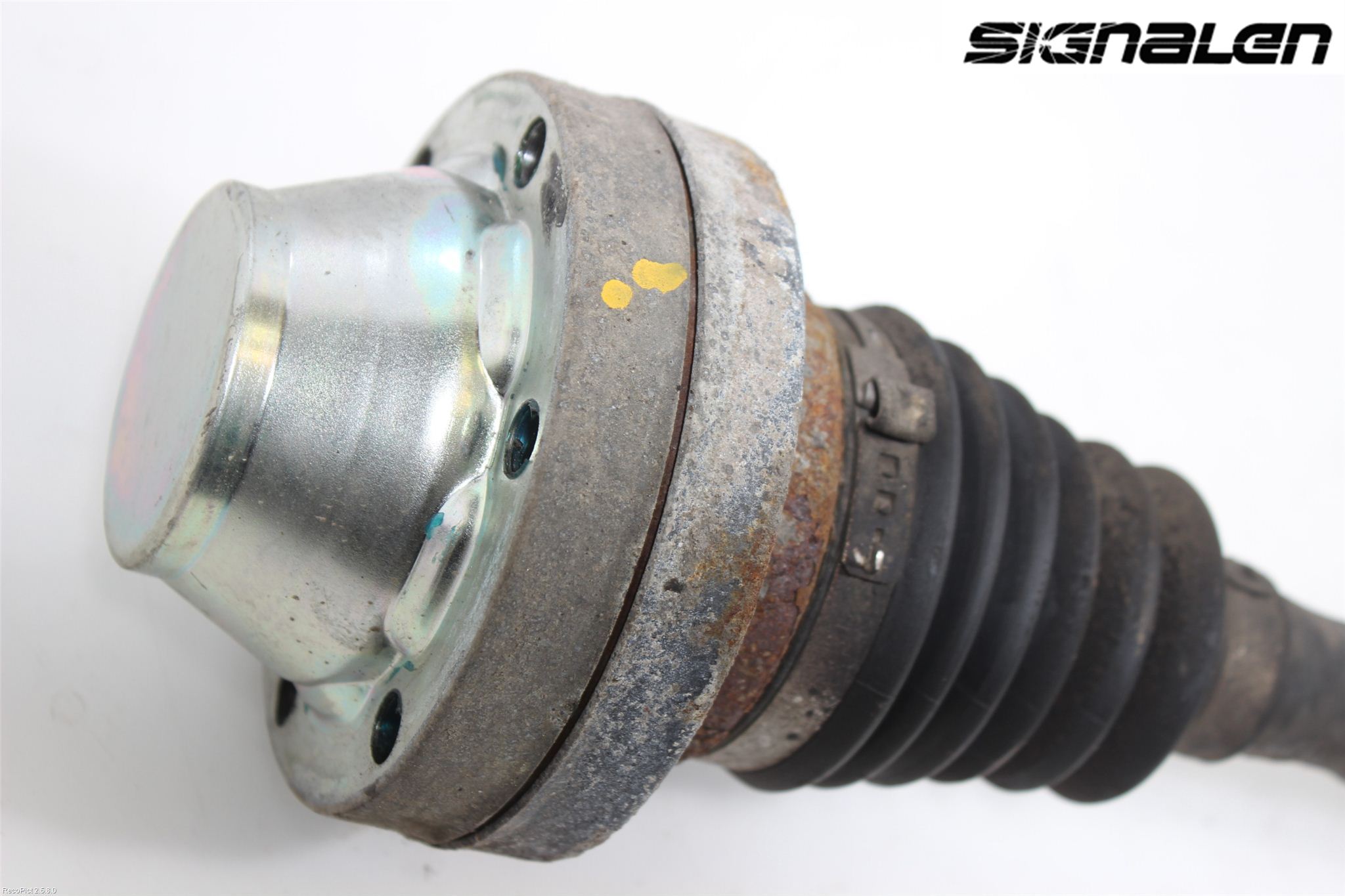 Volkswagen VW AMAROK 2H 10-22 Drivaxel Fram Vänster