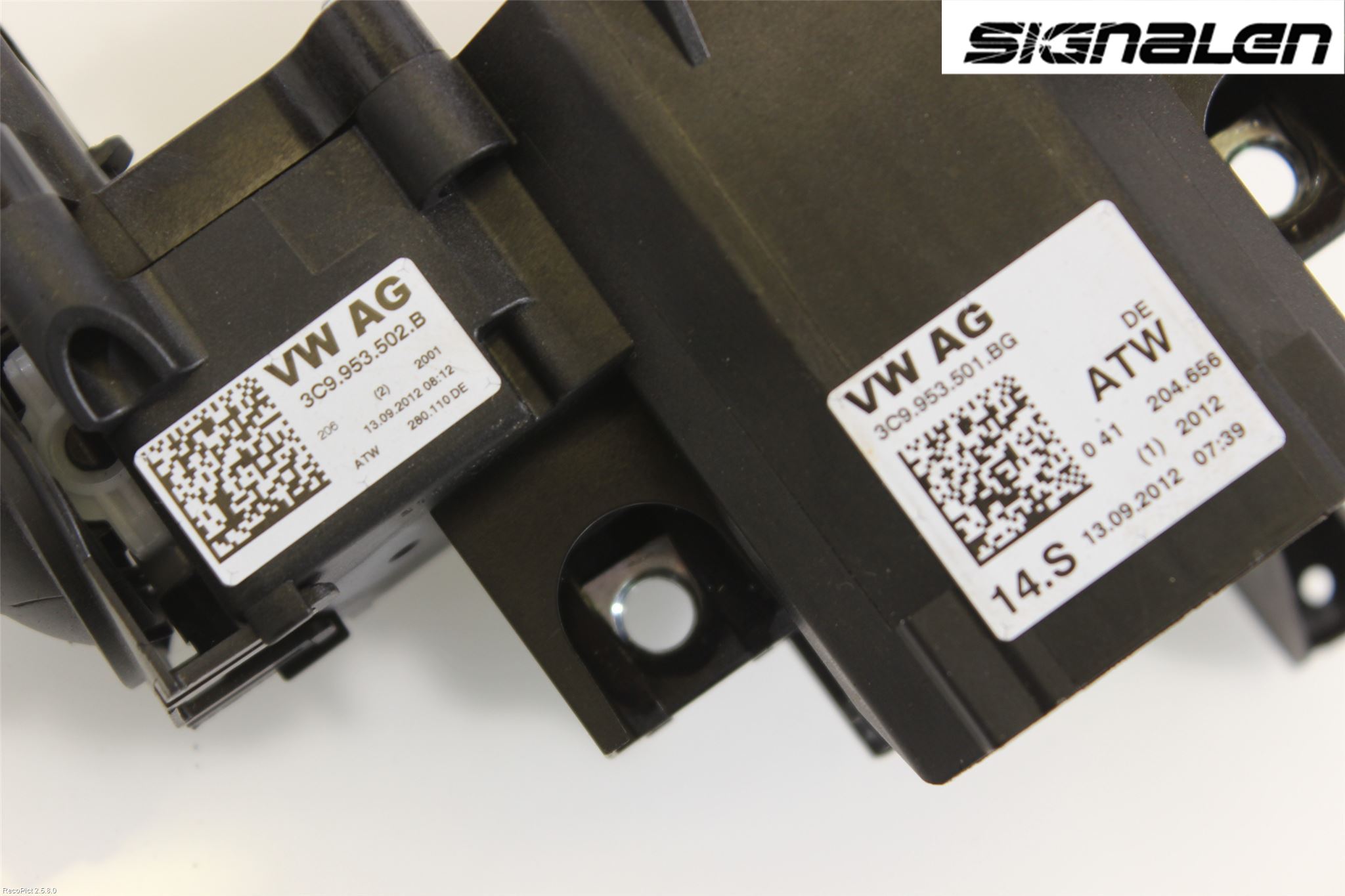 Volkswagen VW PASSAT 11-14 Spakcentral