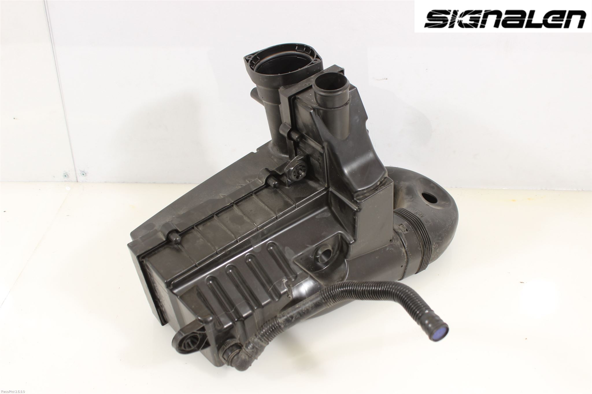 Volkswagen VW PASSAT 11-14 Luftrenare