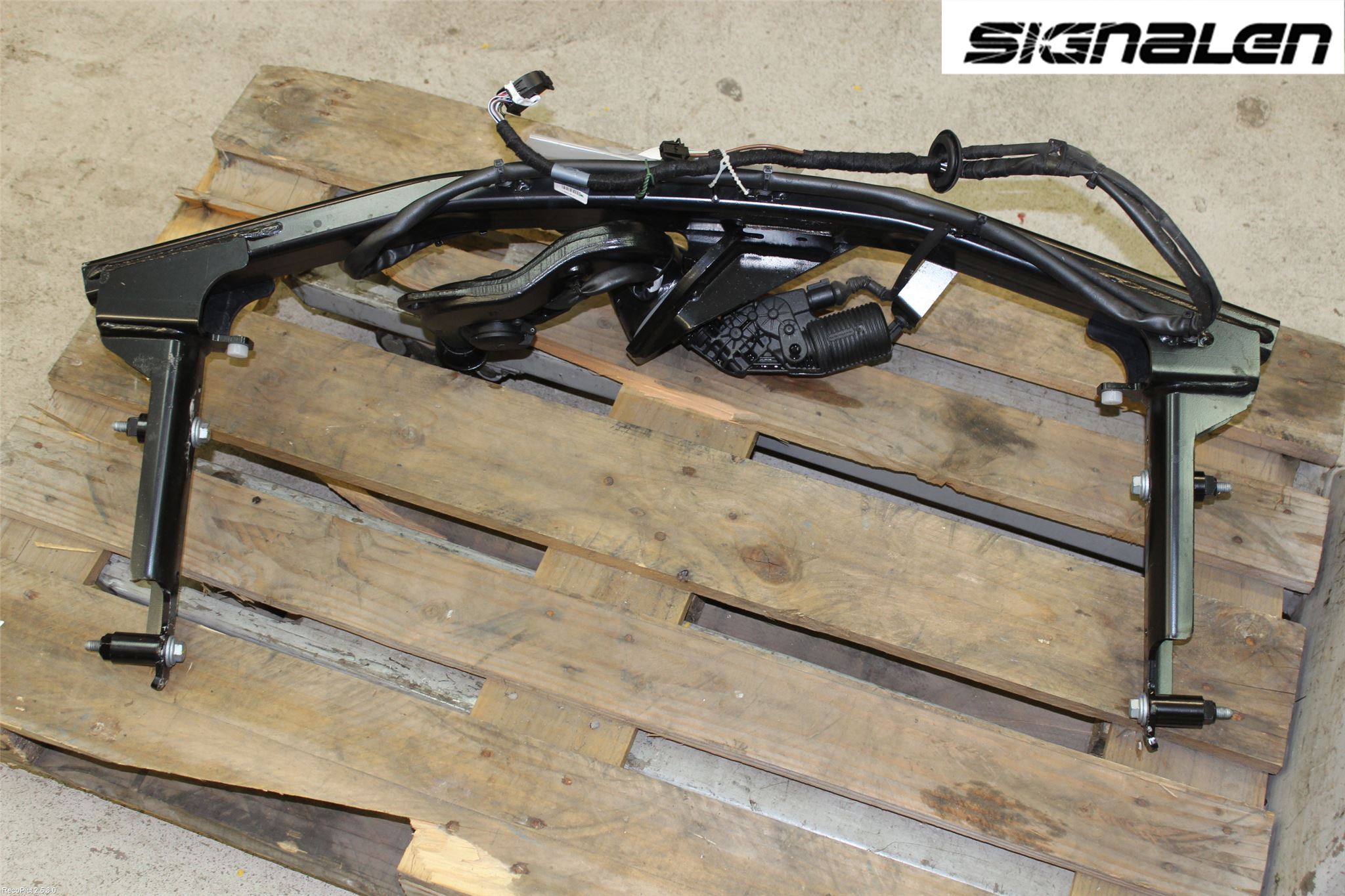 Audi A4/S4 B9 16-19 Dragkrok