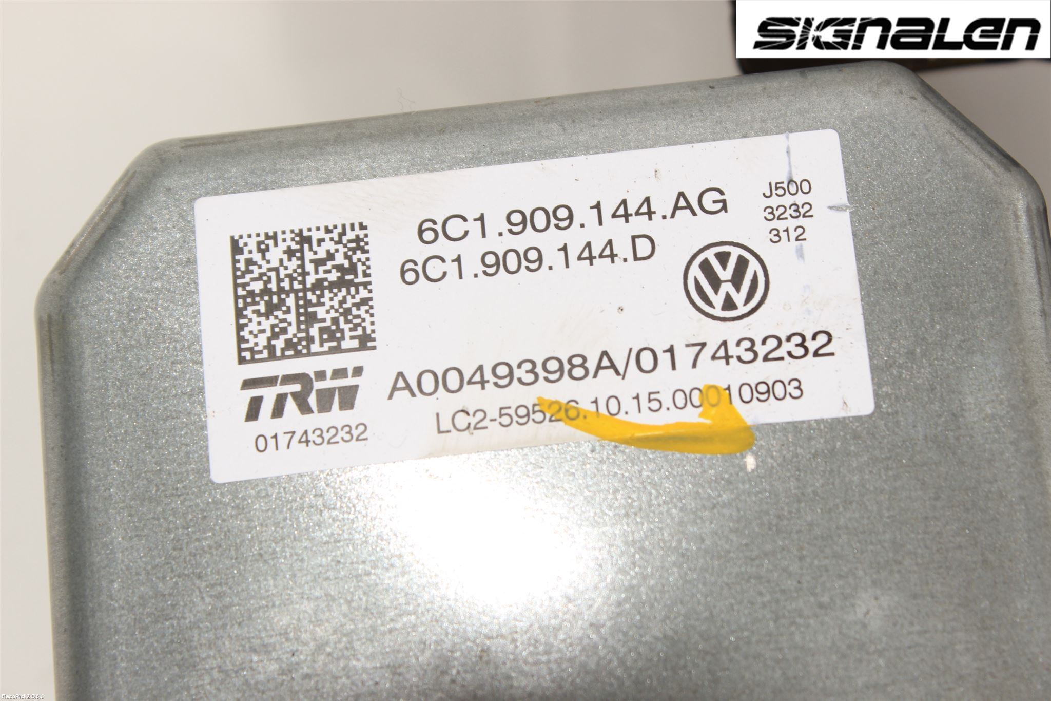 Volkswagen VW POLO 10-17 Rattaxelagg Med Inb Servo