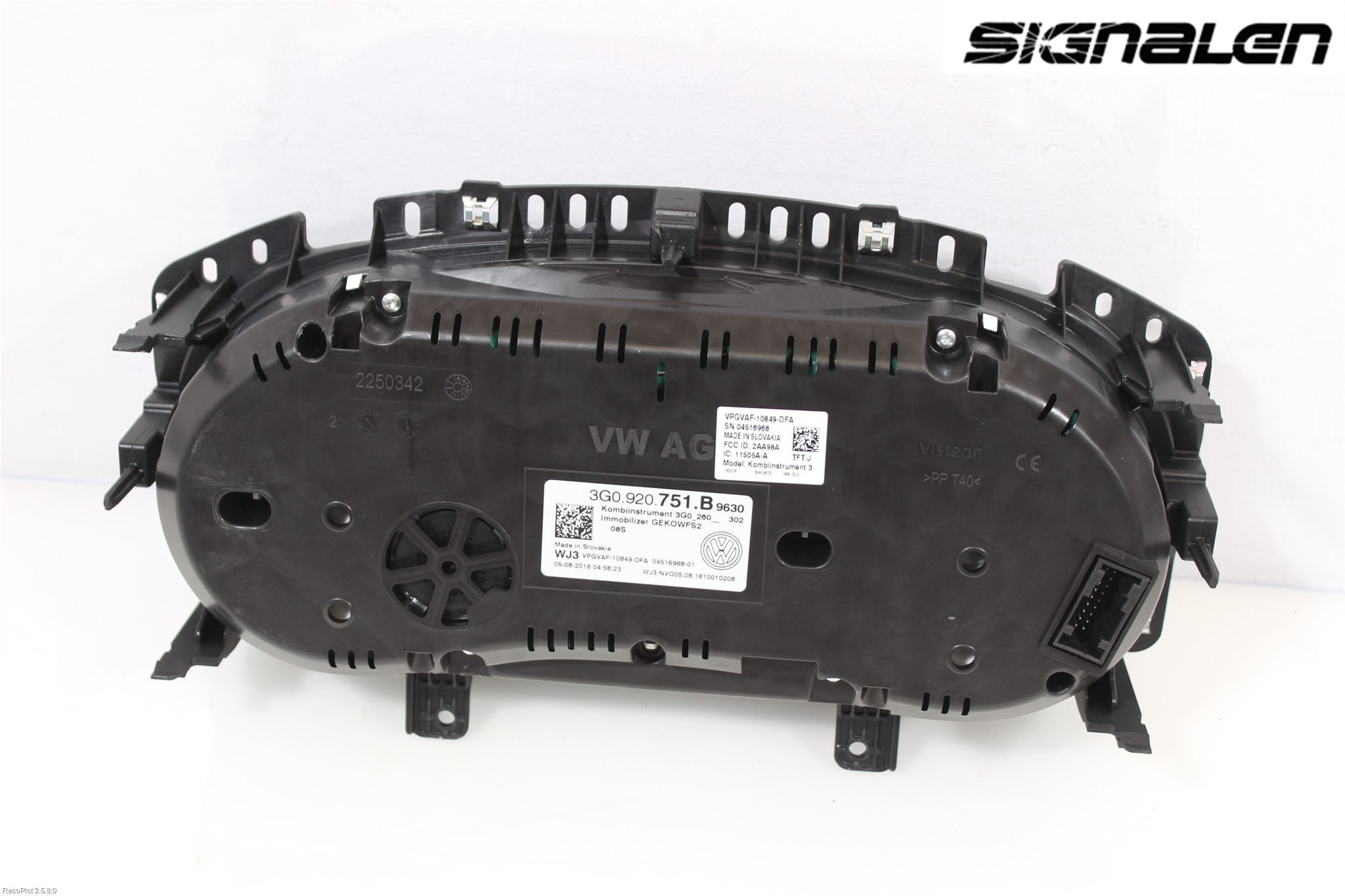 Volkswagen VW PASSAT 15-19 Instrument Komb