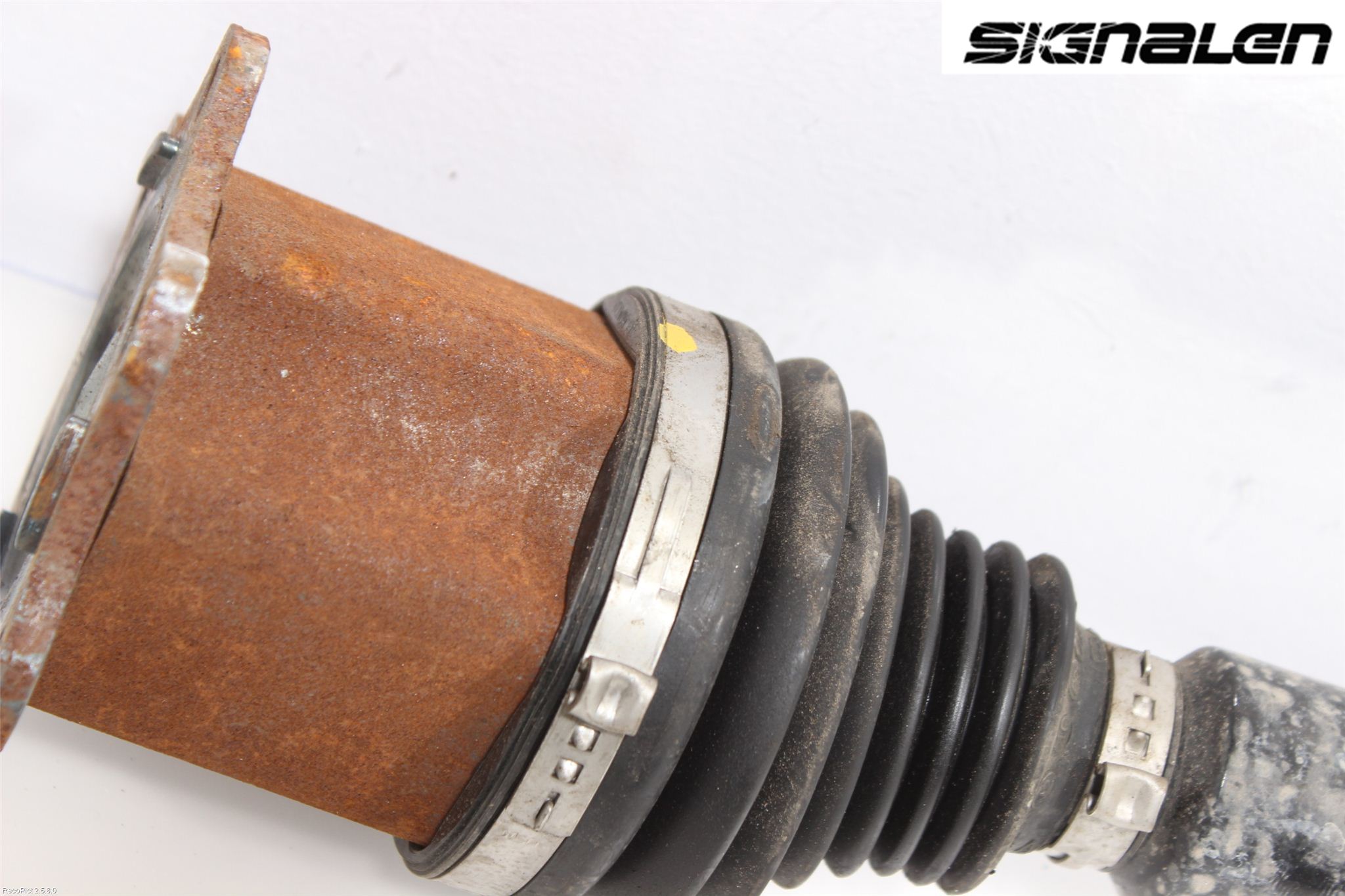 Skoda SUPERB 16-24 Drivaxel Fram Höger