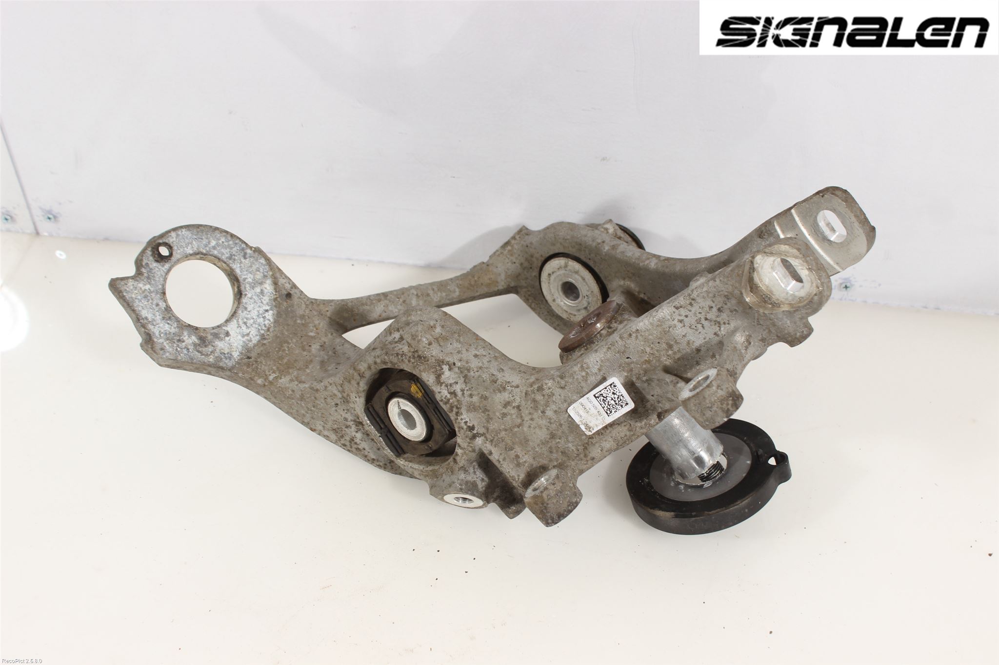 Audi A6/S6 4G 11-18 Hjullagerhus-Spindel Vä B