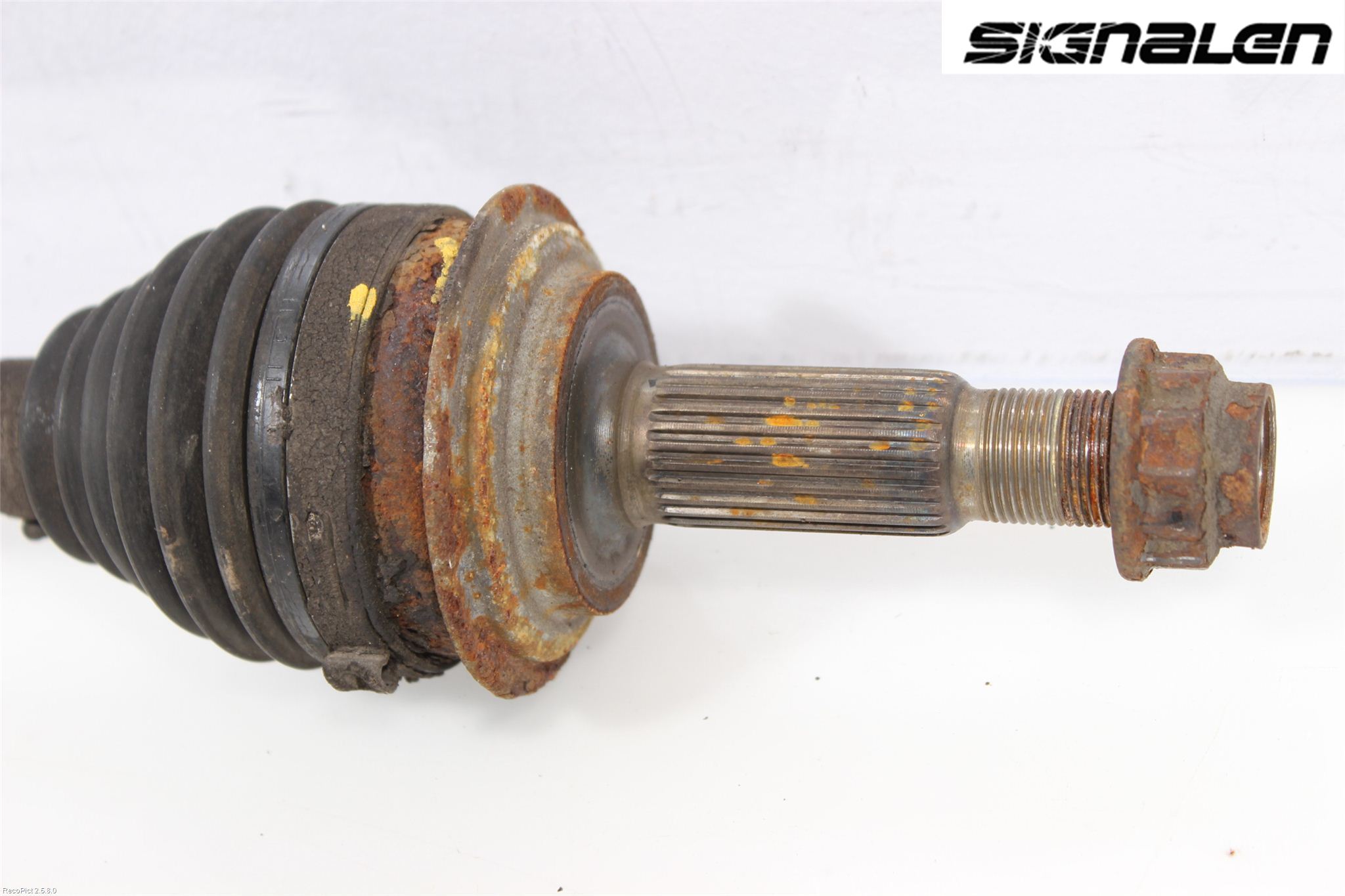 Toyota YARIS XP90 06-11 Drivaxel Fram Vänster