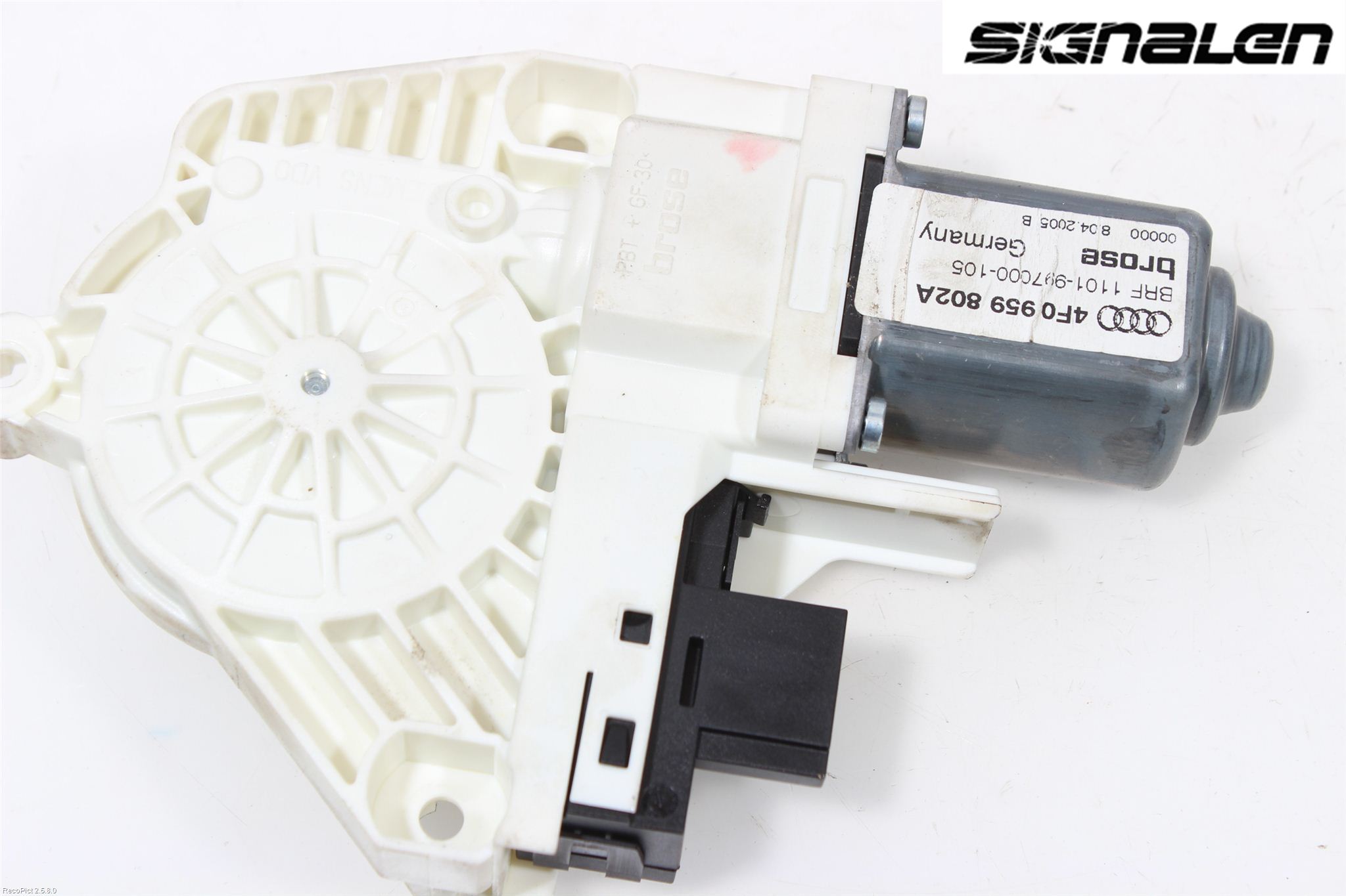 Audi A6/S6     05-11 Fönsterhissmotor