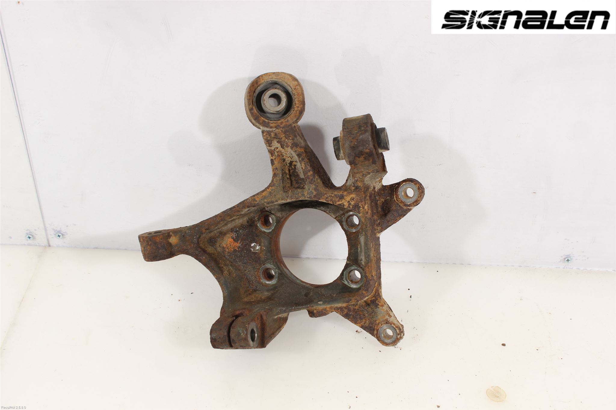 Subaru LEGACY 10-14 Hjullagerhus-Spindel Vä B