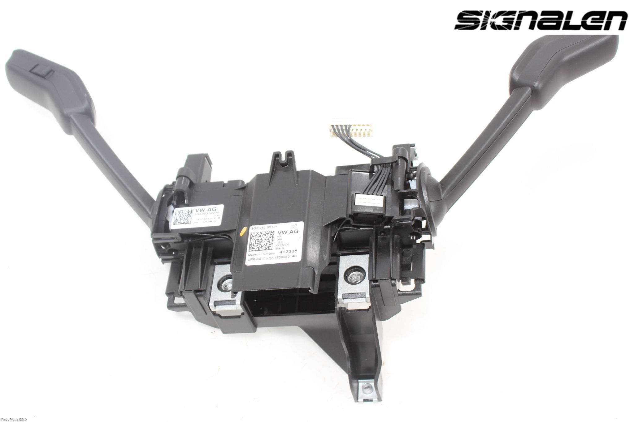 Volkswagen VW PASSAT 15-19 Spakcentral