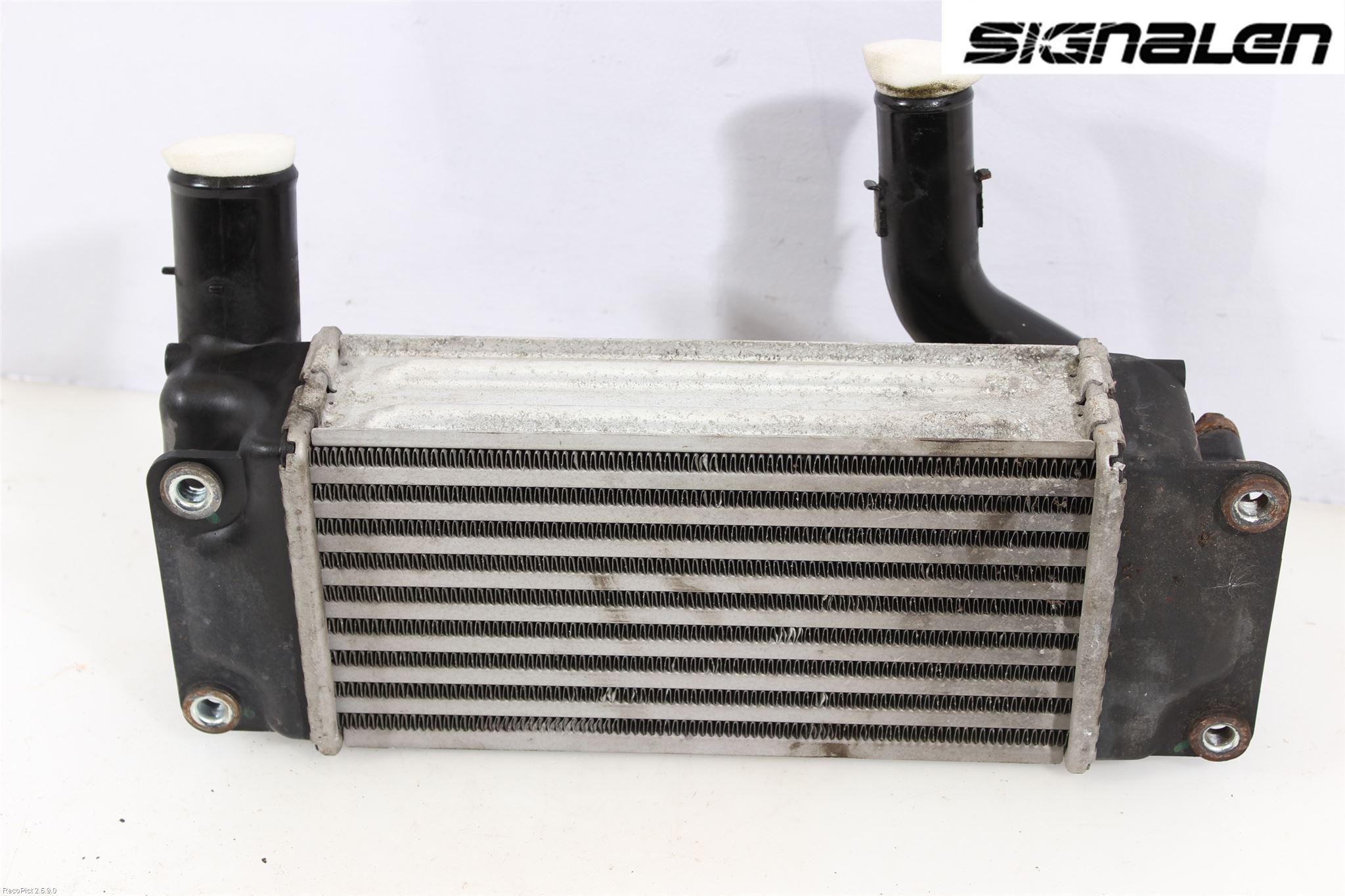 Toyota AURIS 10-12 Laddluft-Intercooler Kyl