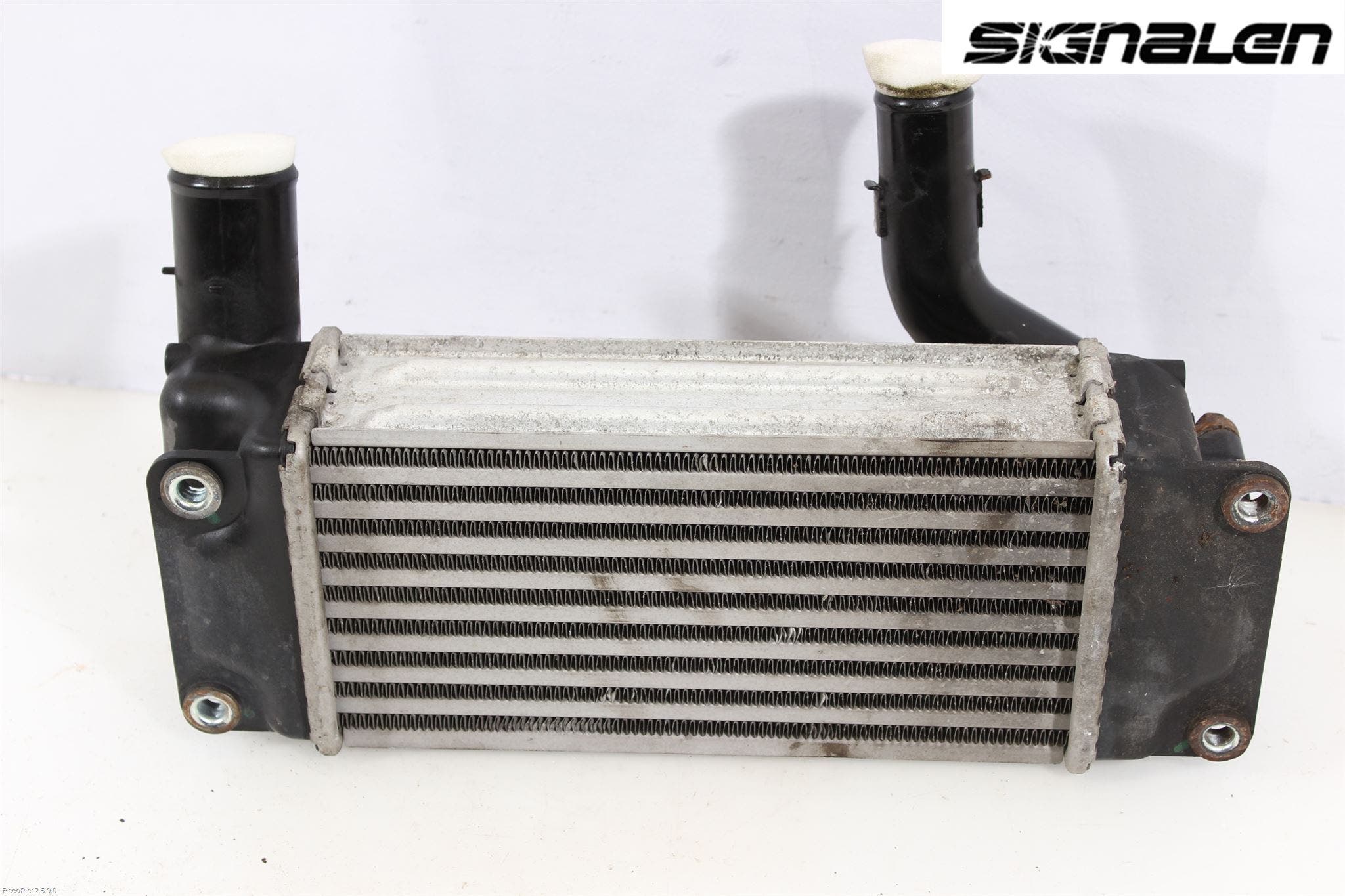 Toyota AURIS 10-12 Laddluft-Intercooler Kyl