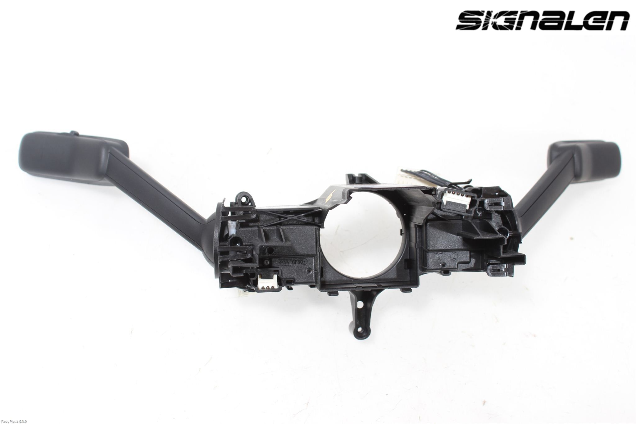 Volkswagen VW PASSAT 15-19 Spakcentral