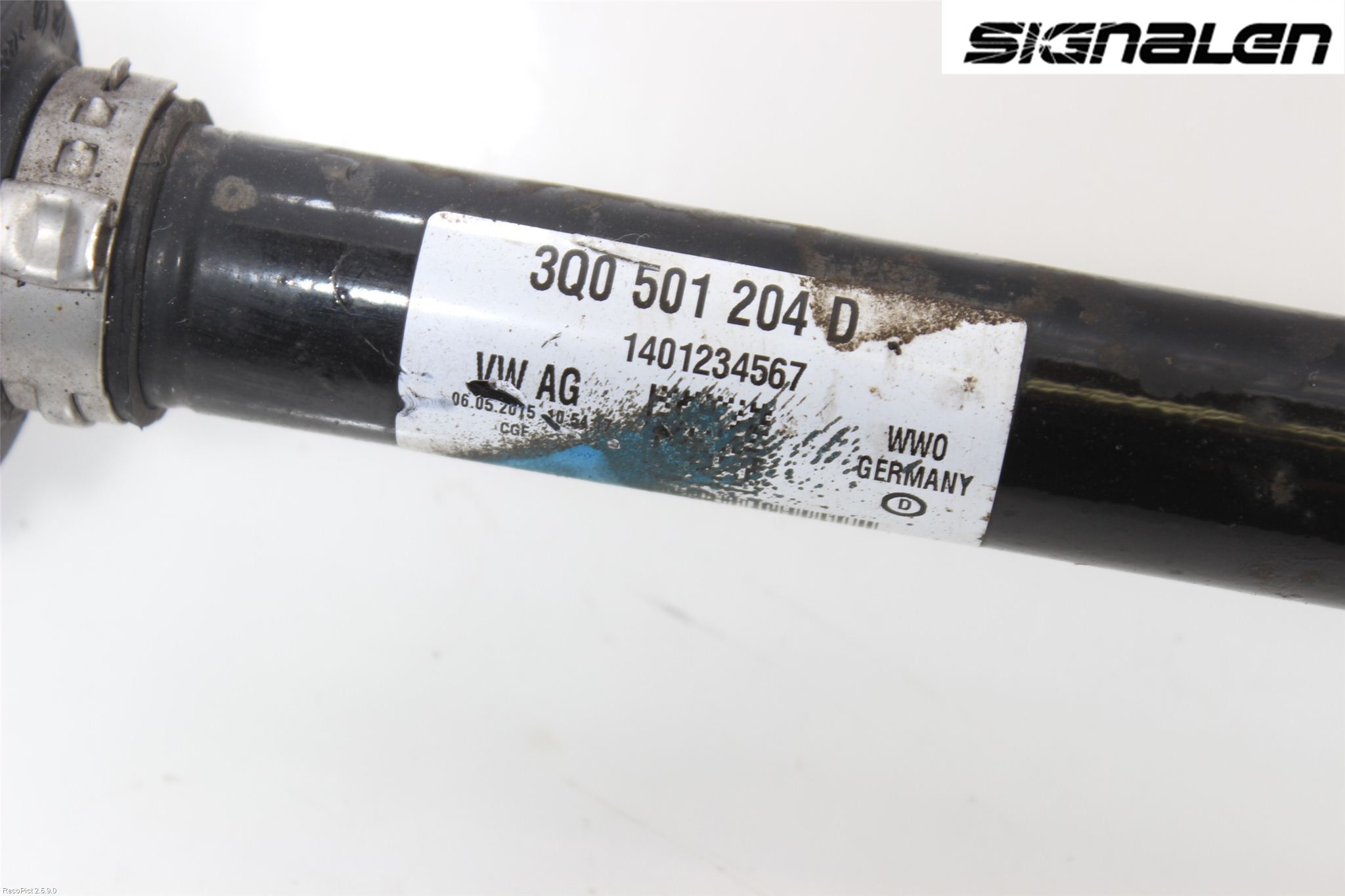 Volkswagen VW PASSAT 15-19 Drivaxel Bak Höger