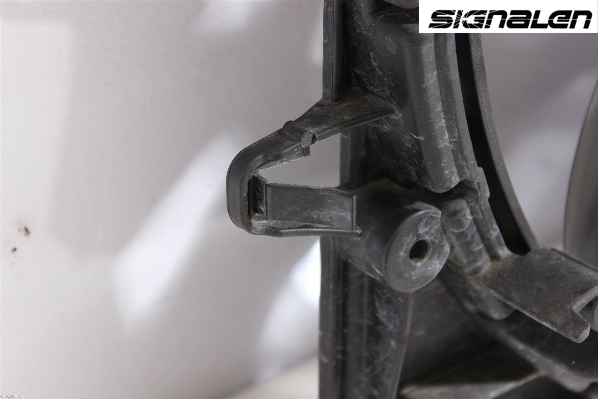 Opel CORSA E 15-19 Kylfläkt El