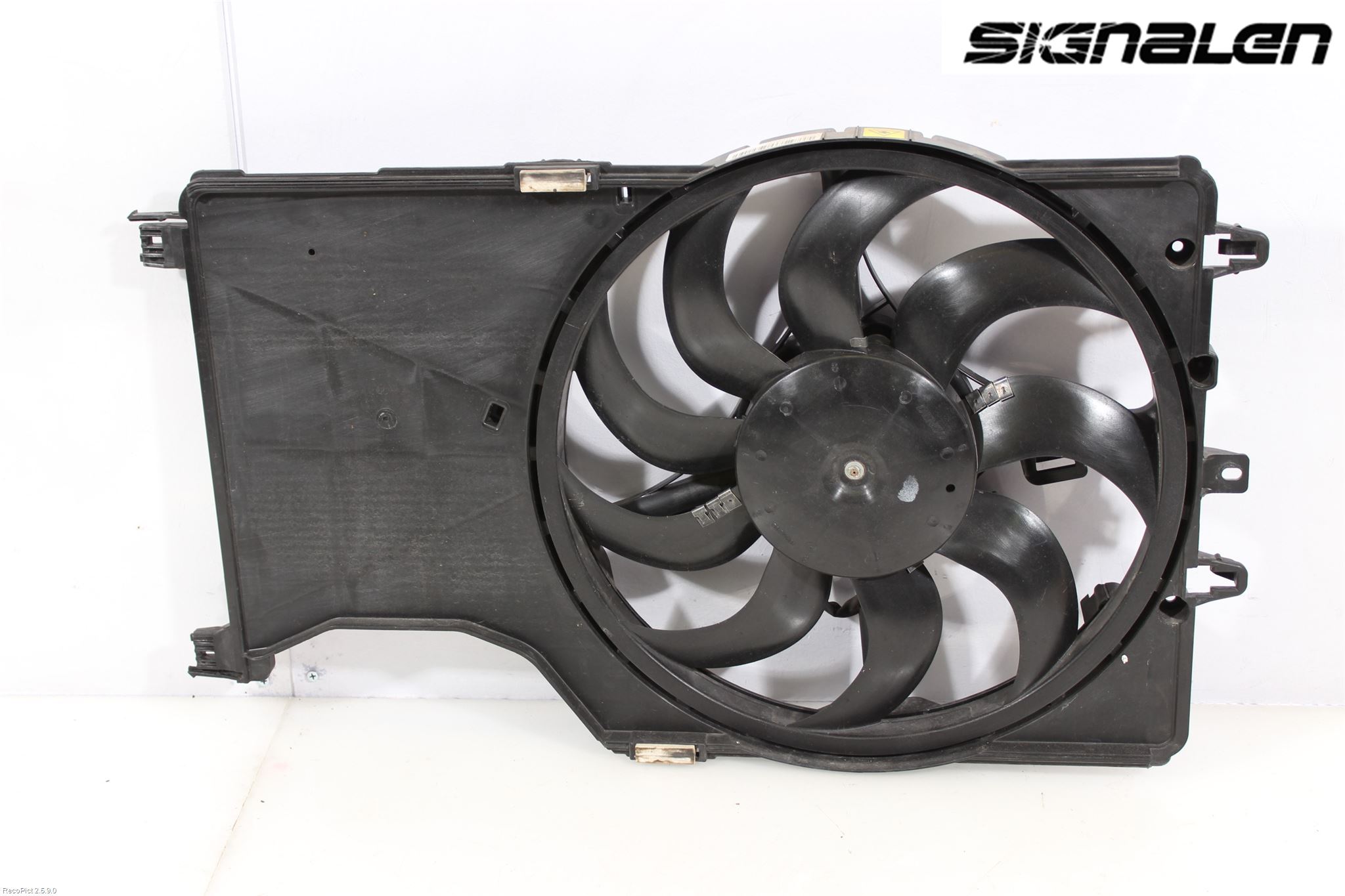 Opel CORSA E 15-19 Kylfläkt El