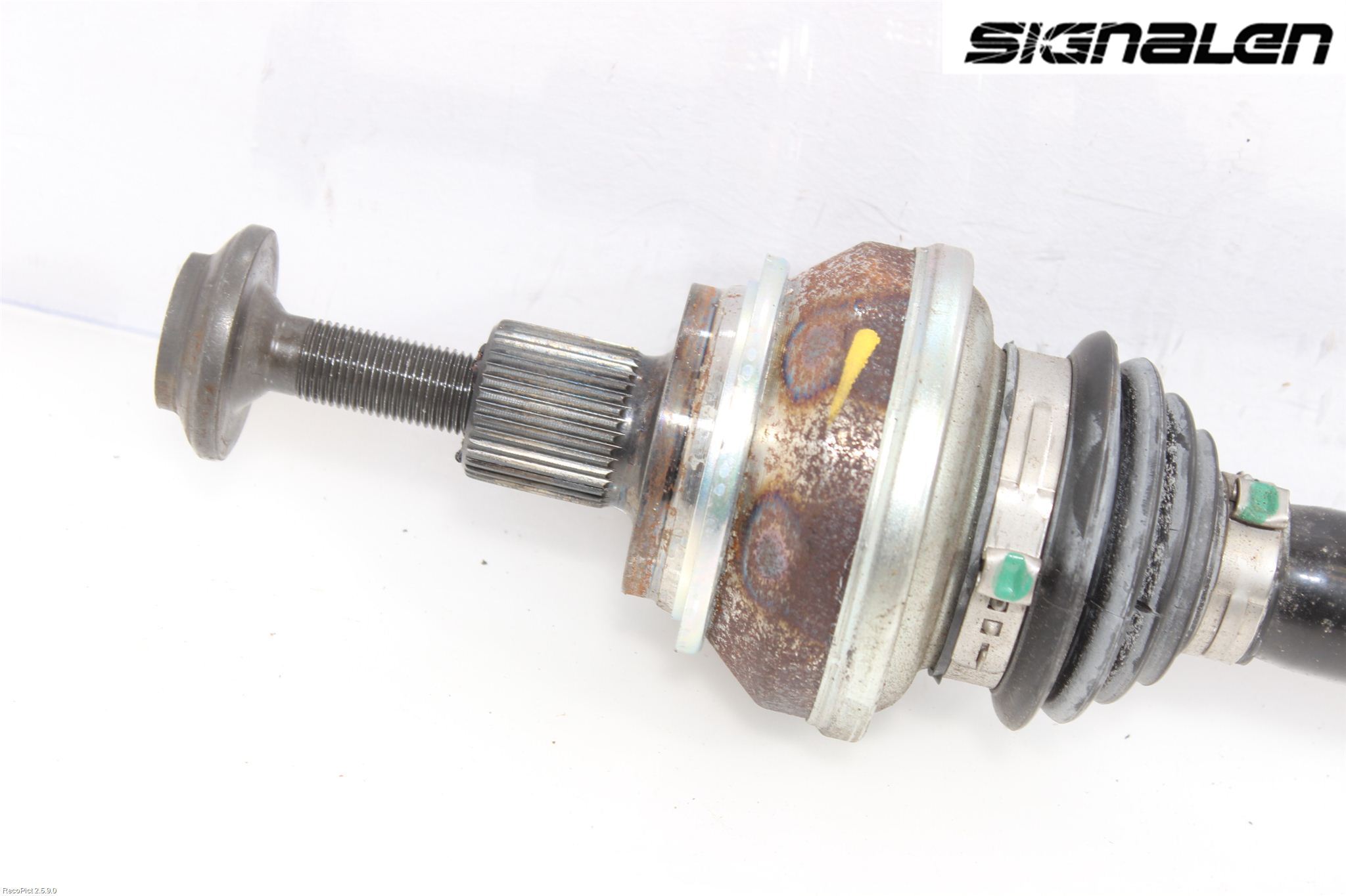 Audi A4/S4 B9 16-19 Drivaxel Bak Vänster