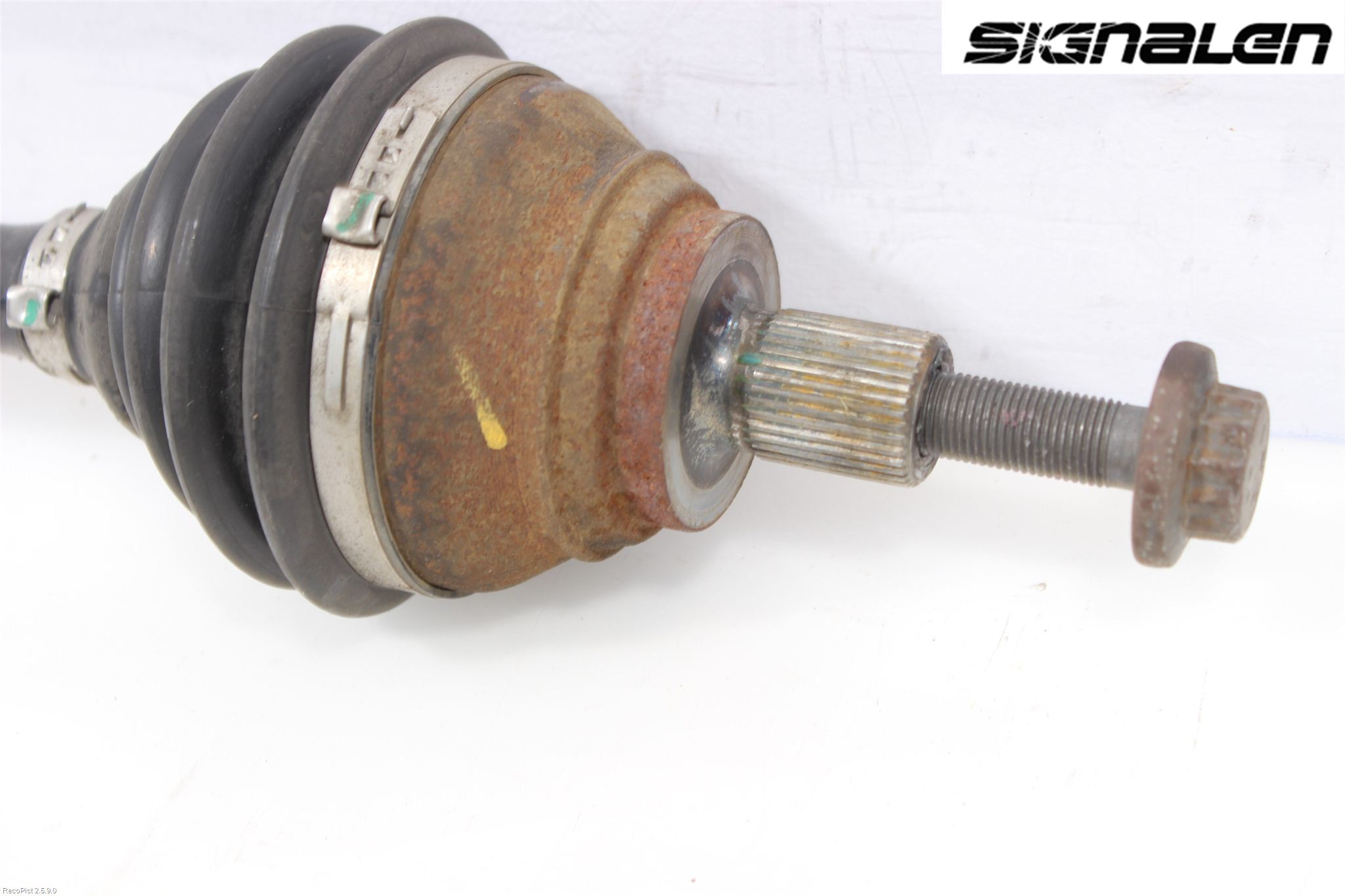 Audi Q3 8U 12-18 Drivaxel Fram Vänster