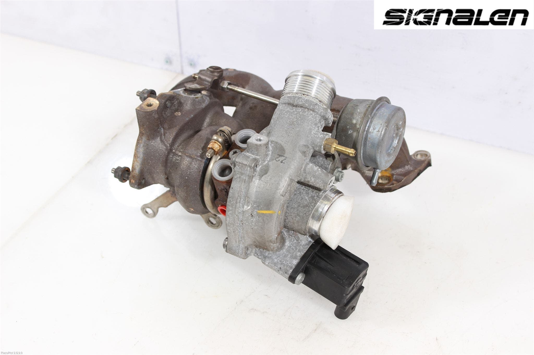 Volkswagen VW PASSAT 11-14 Turboaggregat