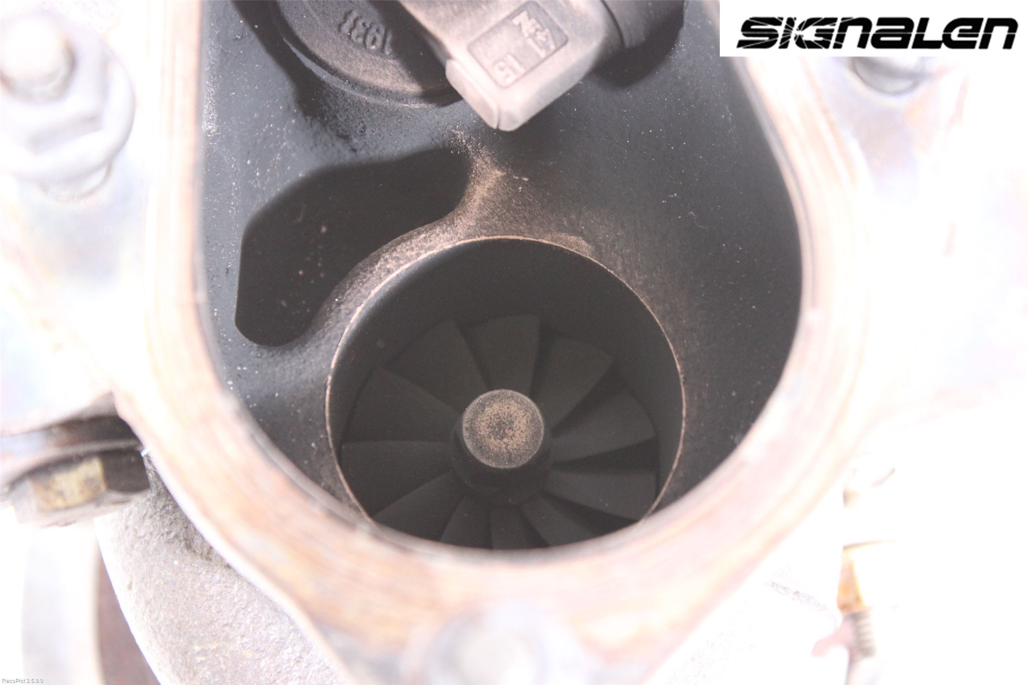 Volkswagen VW PASSAT 11-14 Turboaggregat