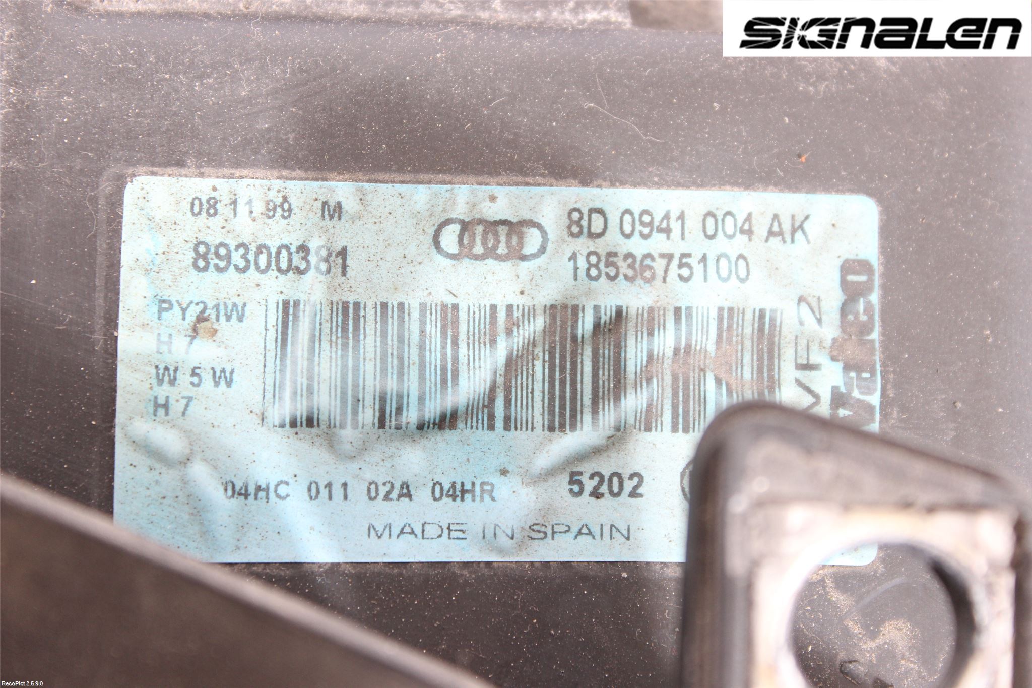 Audi A4/S4 99B-00 Strålkastare Höger
