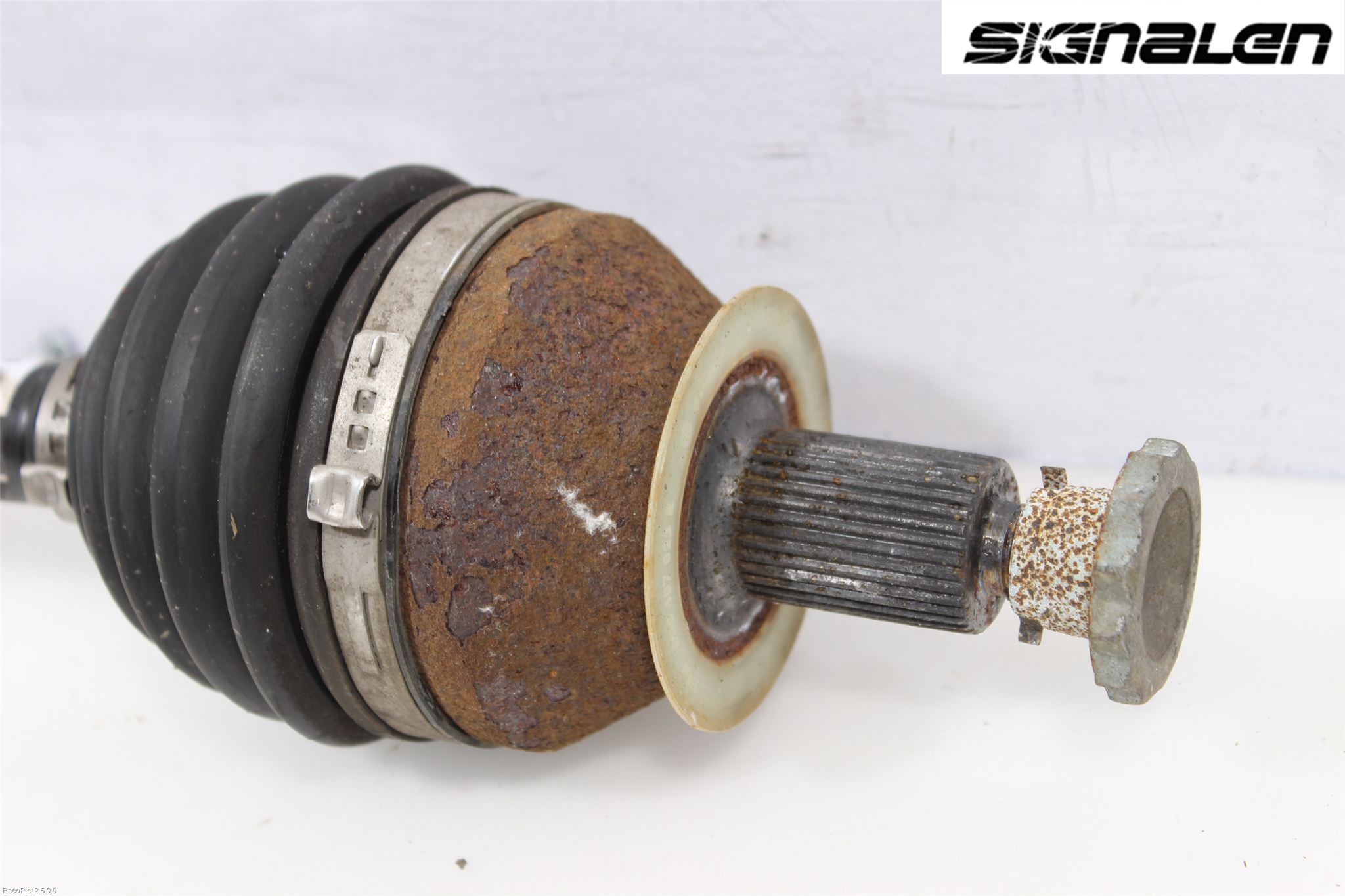 Skoda ROOMSTER Drivaxel Fram Vänster