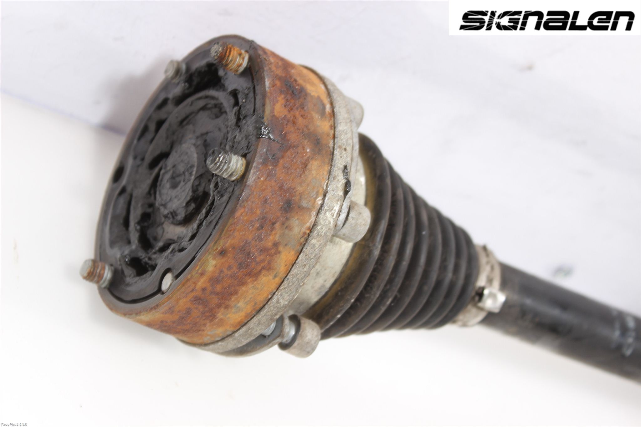 Skoda ROOMSTER Drivaxel Fram Vänster