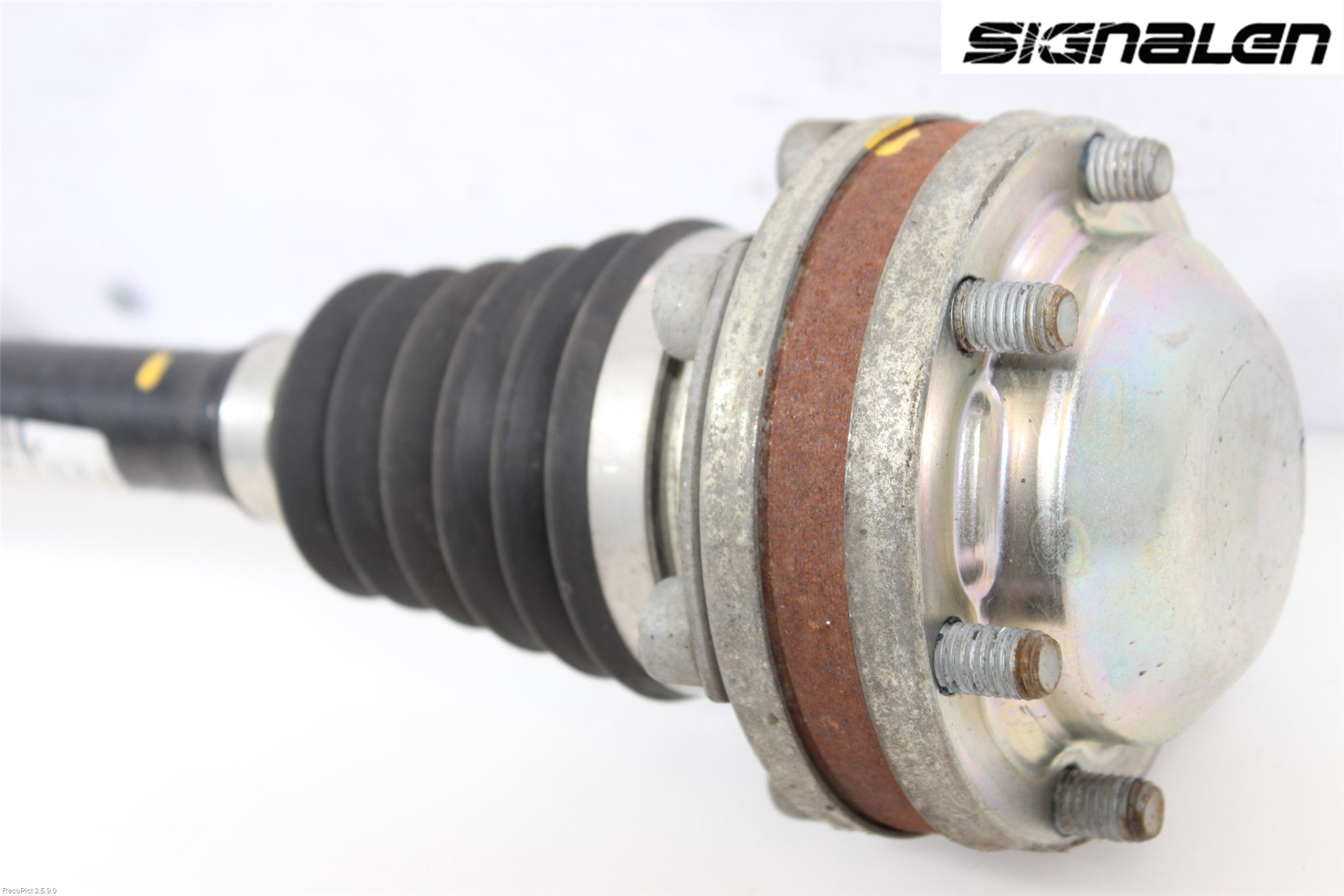 Volkswagen VW PASSAT 11-14 Drivaxel Fram Vänster