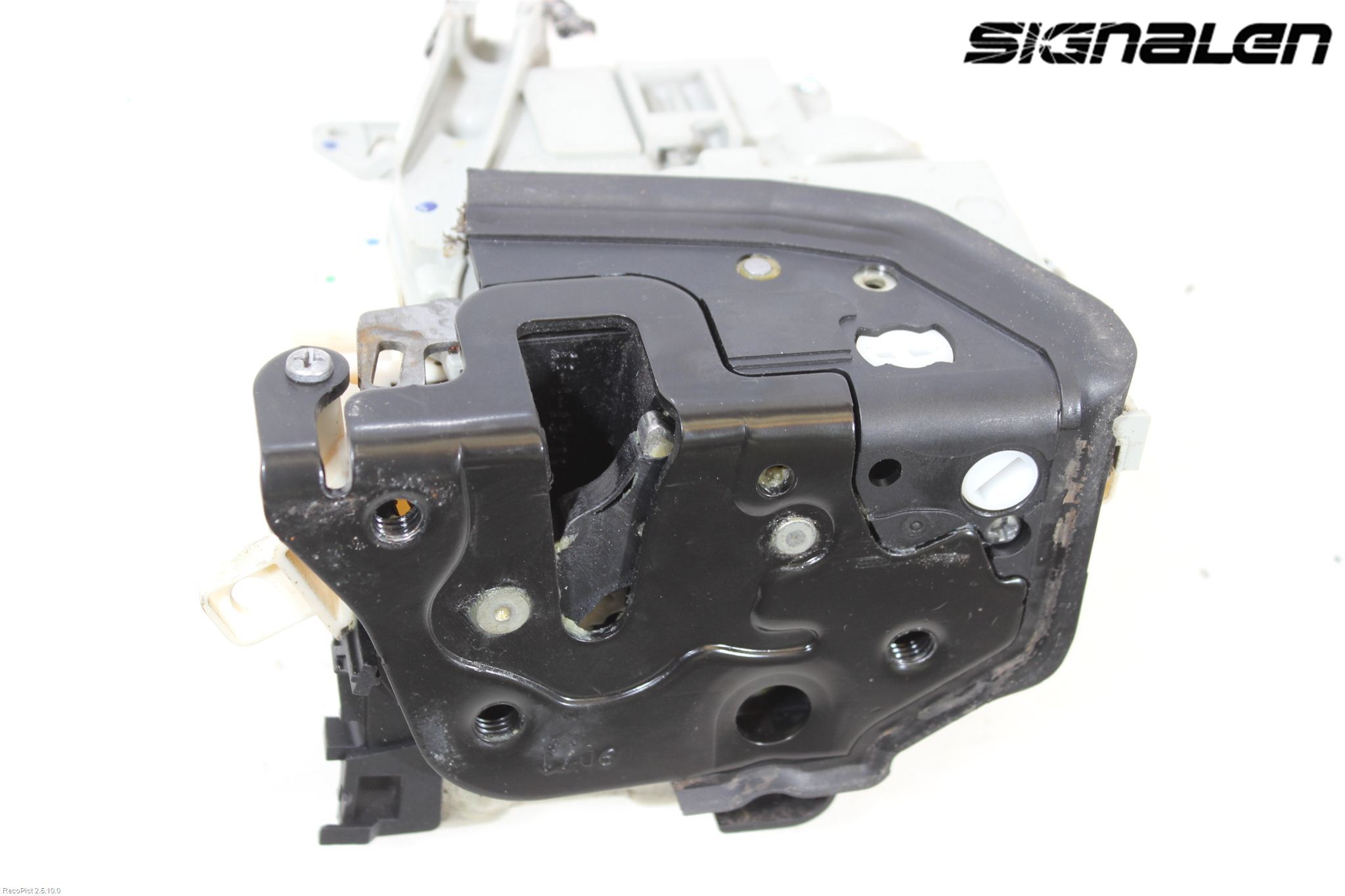 Audi A4/S4 08-11 Låskista-Dörrlås