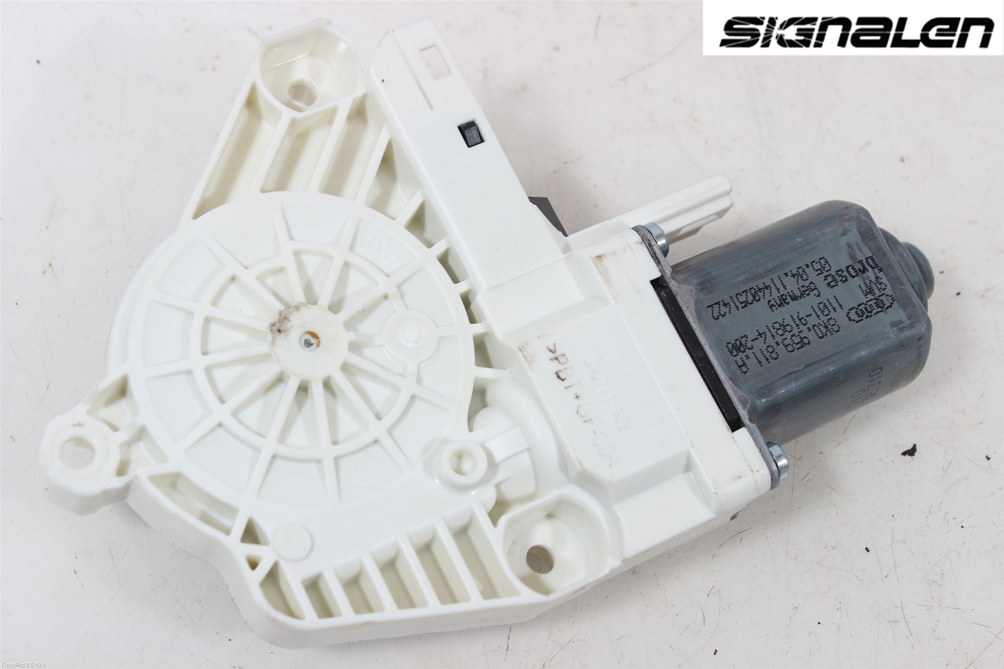 Audi A4/S4 08-11 Fönsterhissmotor