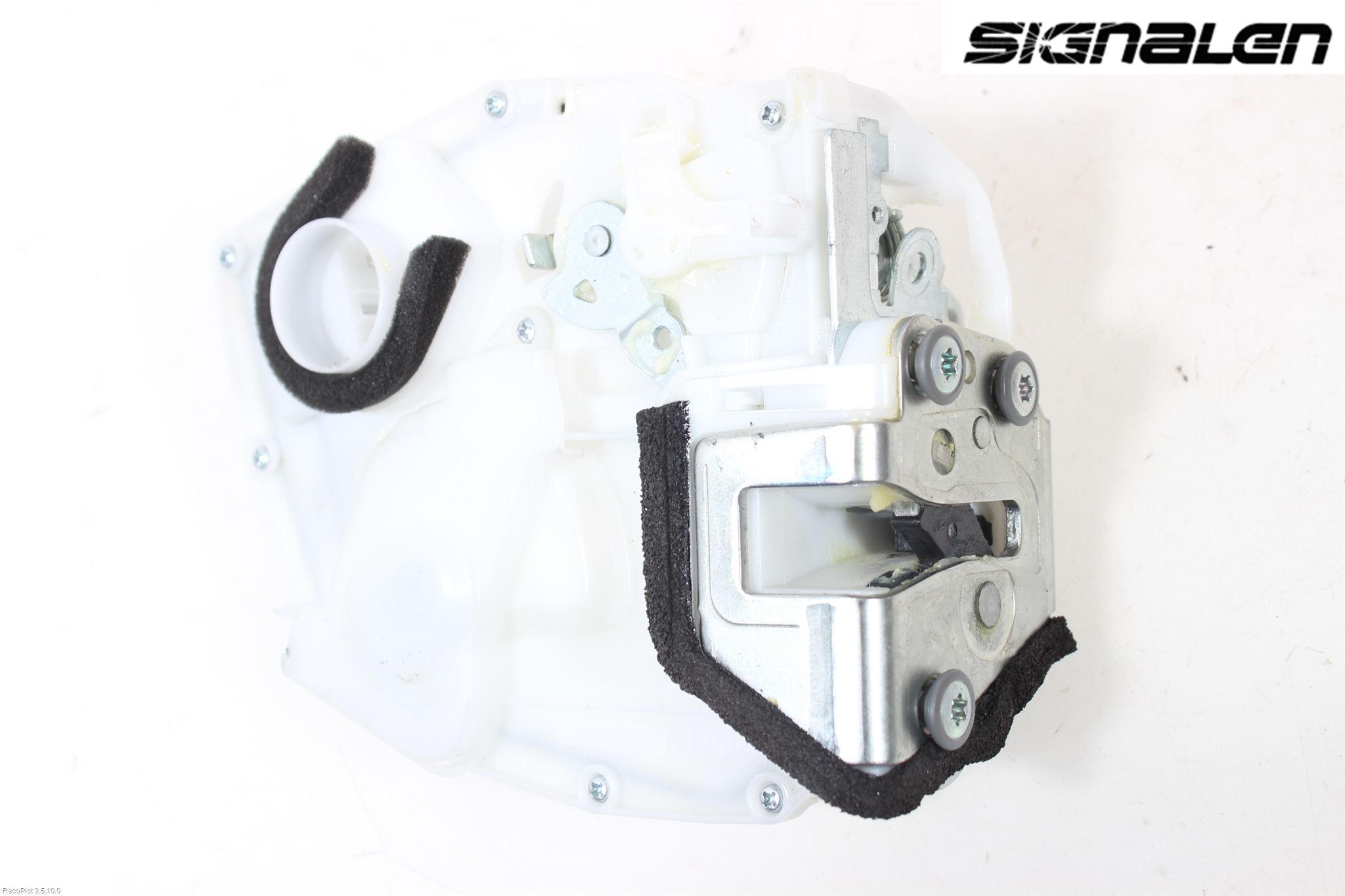 Suzuki SWIFT 11-16 Låskista-Dörrlås