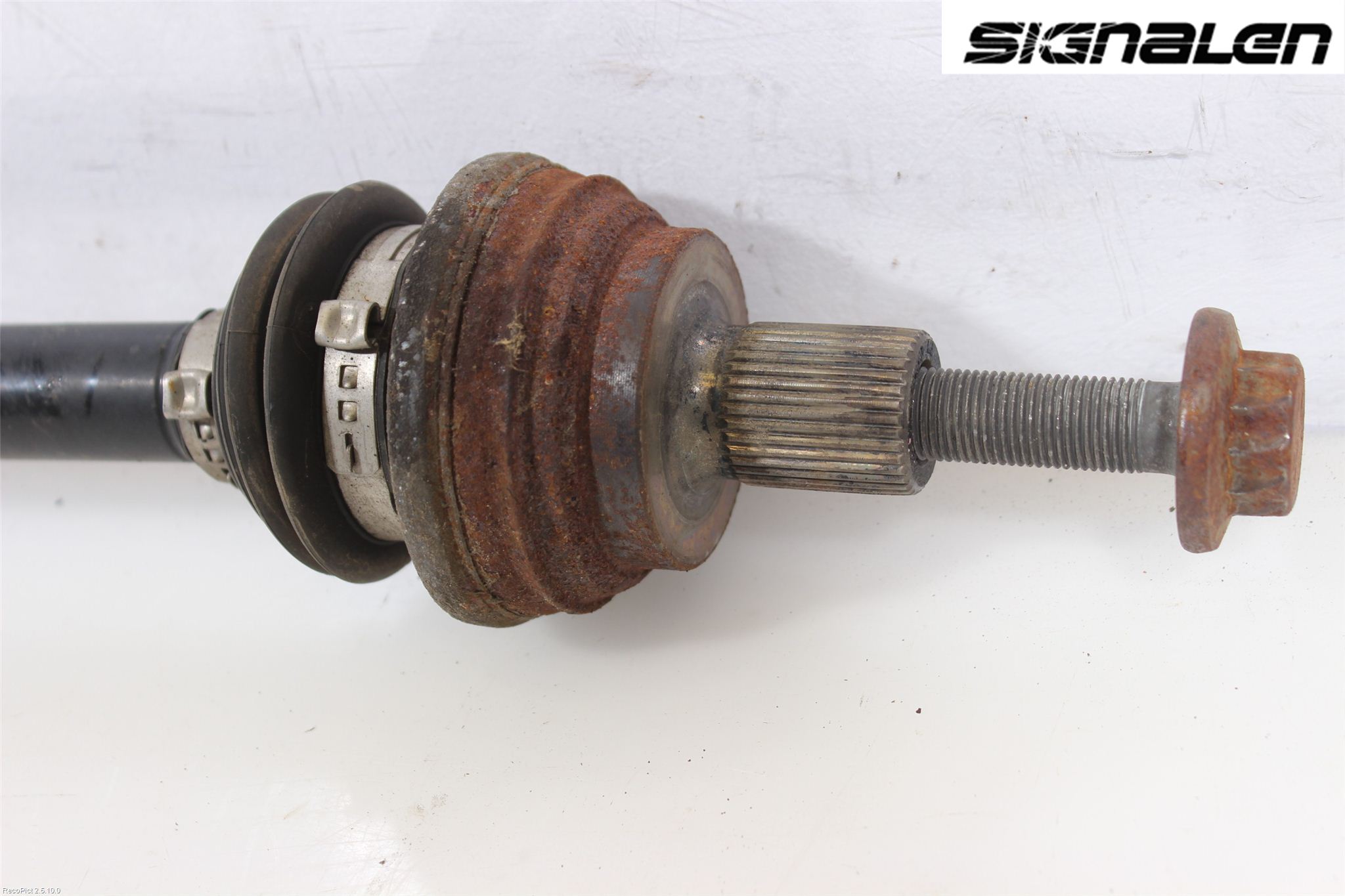 Volkswagen VW TIGUAN 07-16 Drivaxel Bak Höger