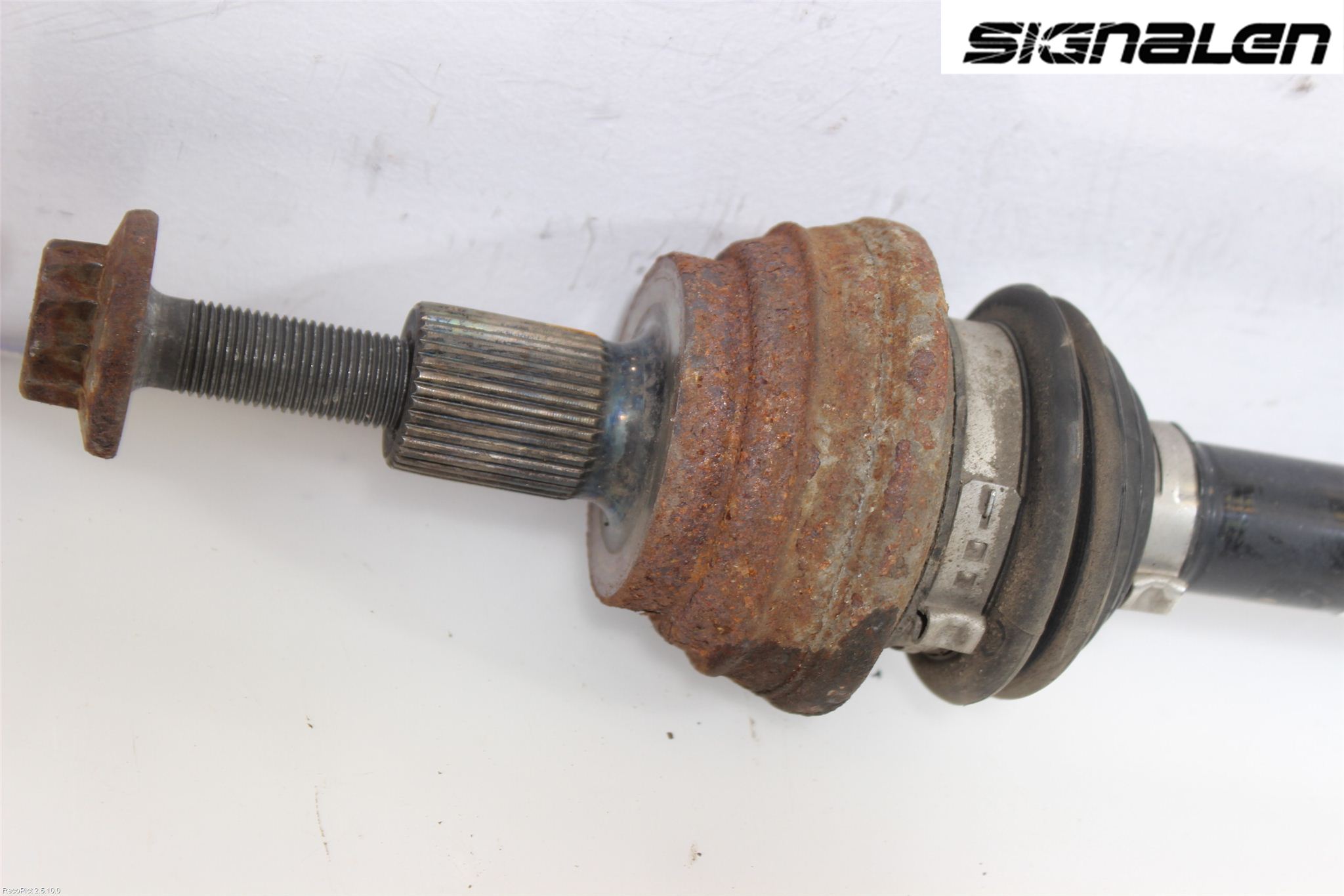 Volkswagen VW TIGUAN 07-16 Drivaxel Bak Vänster